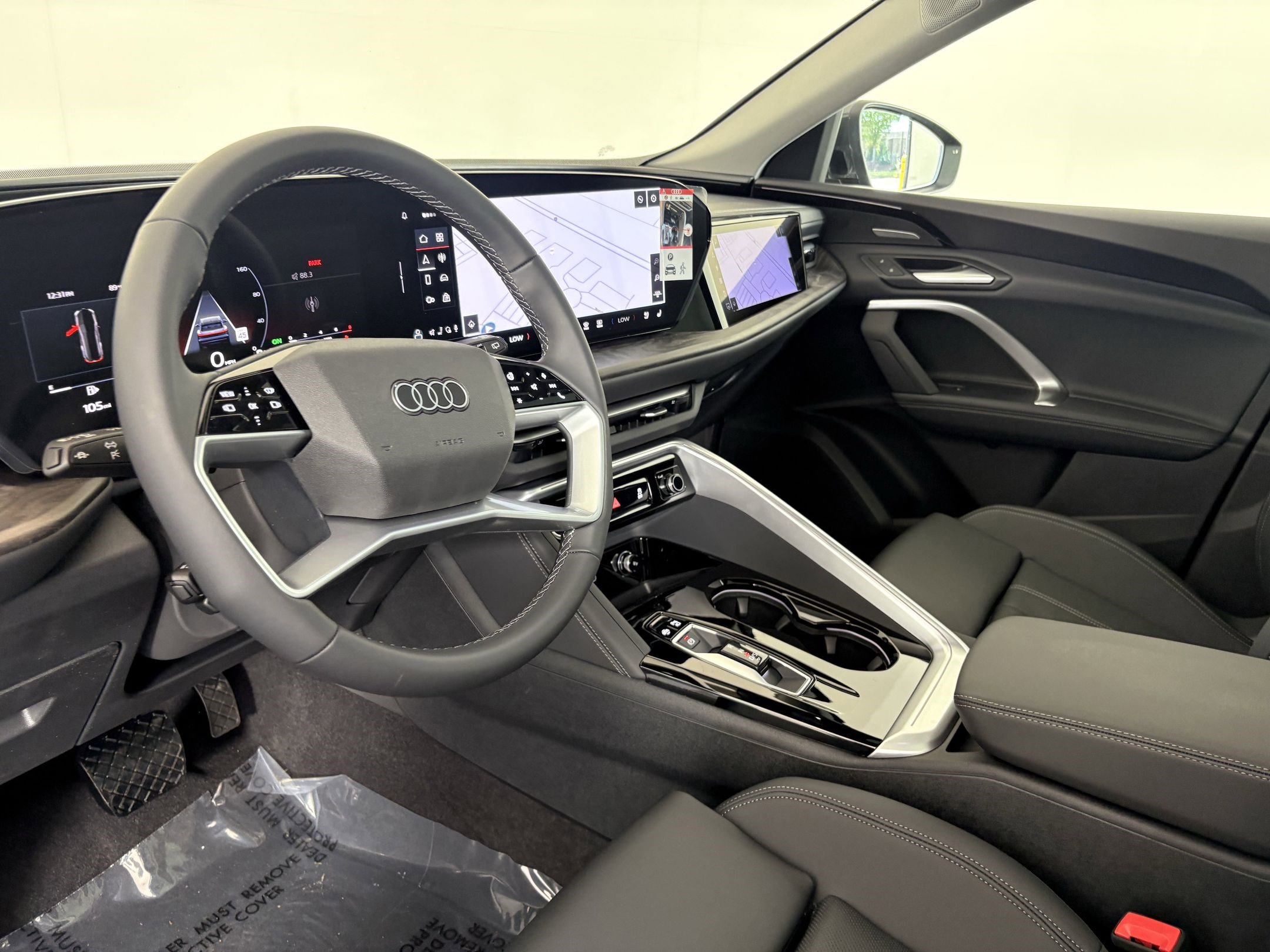 2025 Audi Q5 2.0T Prestige photo 4