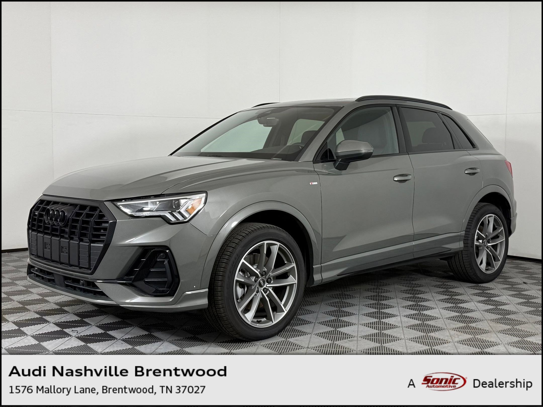2025 Audi Q3 S Line Premium's photo