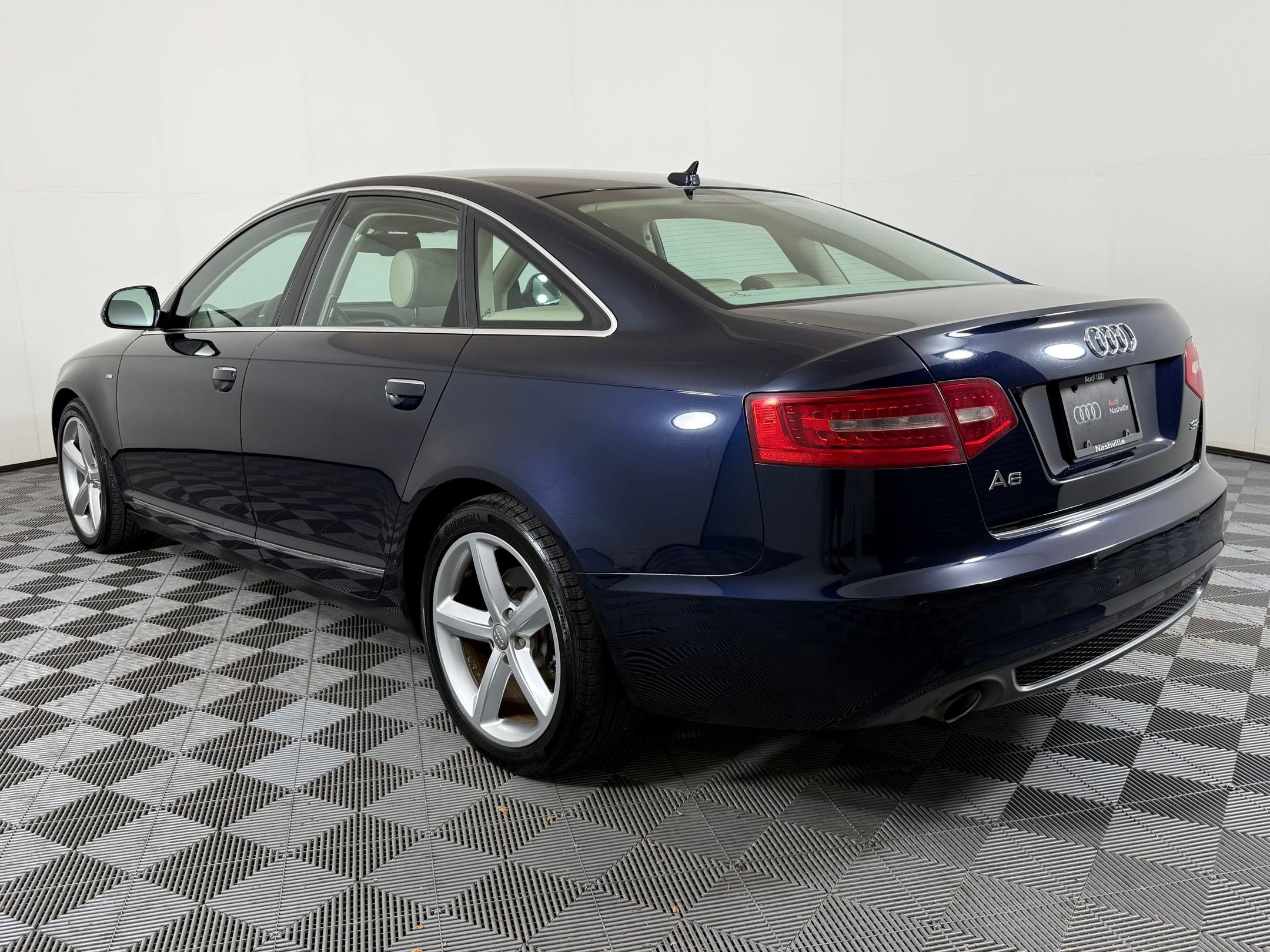 2011 Audi A6 Premium Plus photo 2