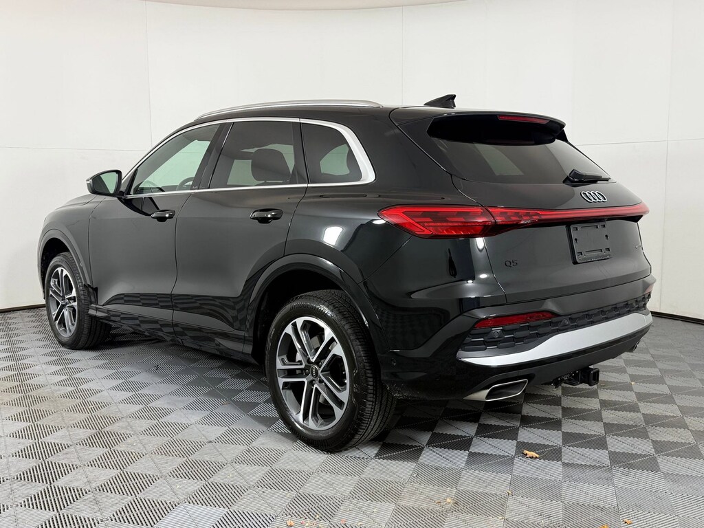 Used 2025 Audi Q5 Premium SUV