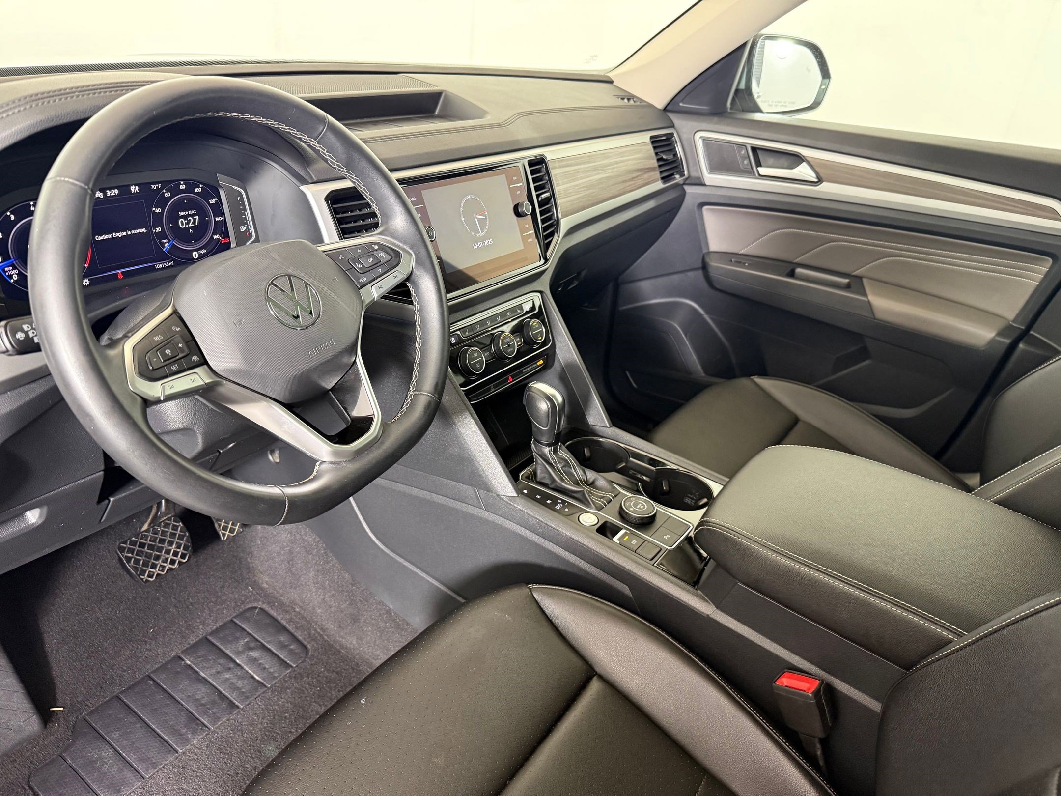 2022 Volkswagen Atlas SEL photo 4
