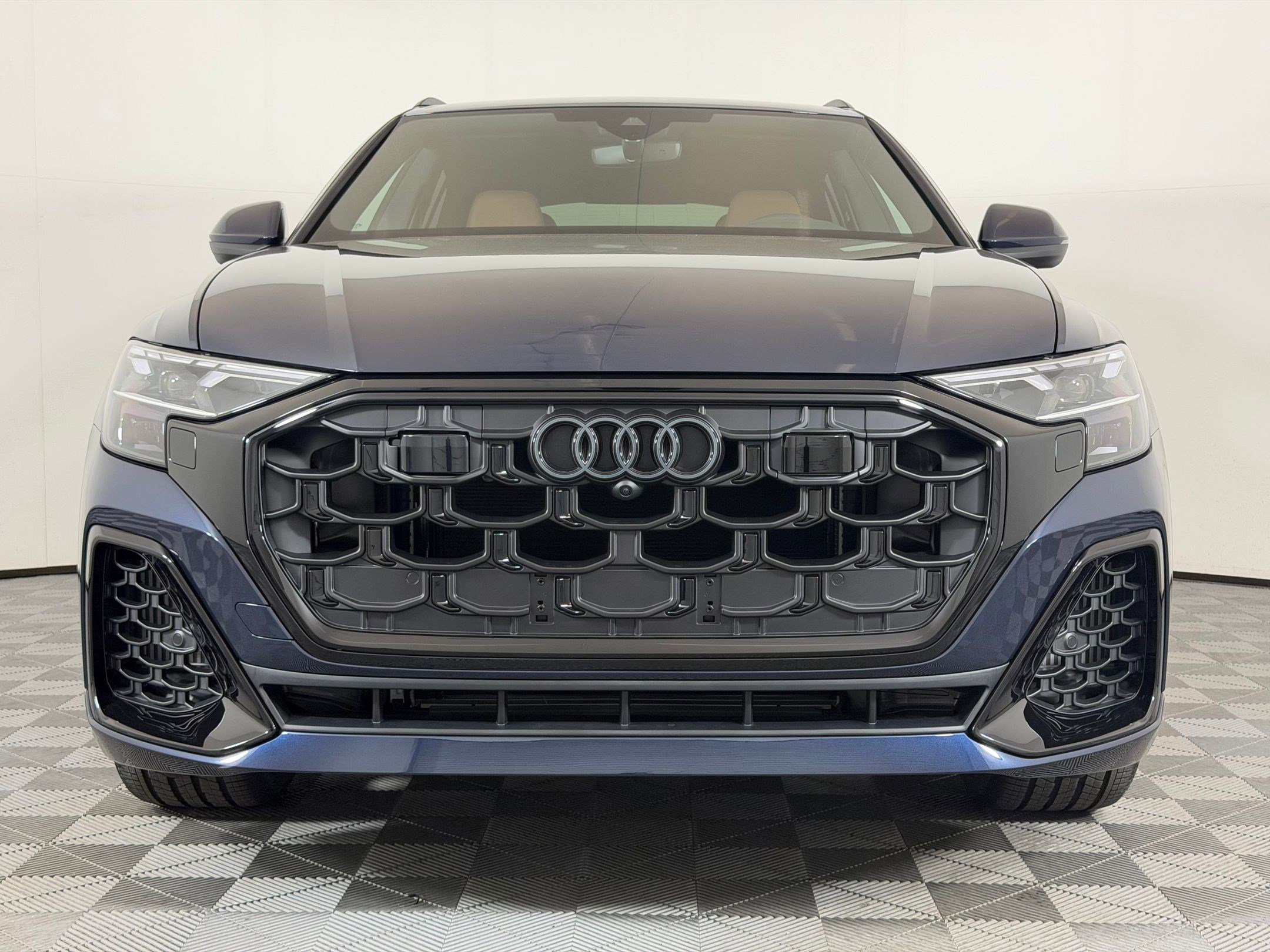 Q8 Premium Plus SUV