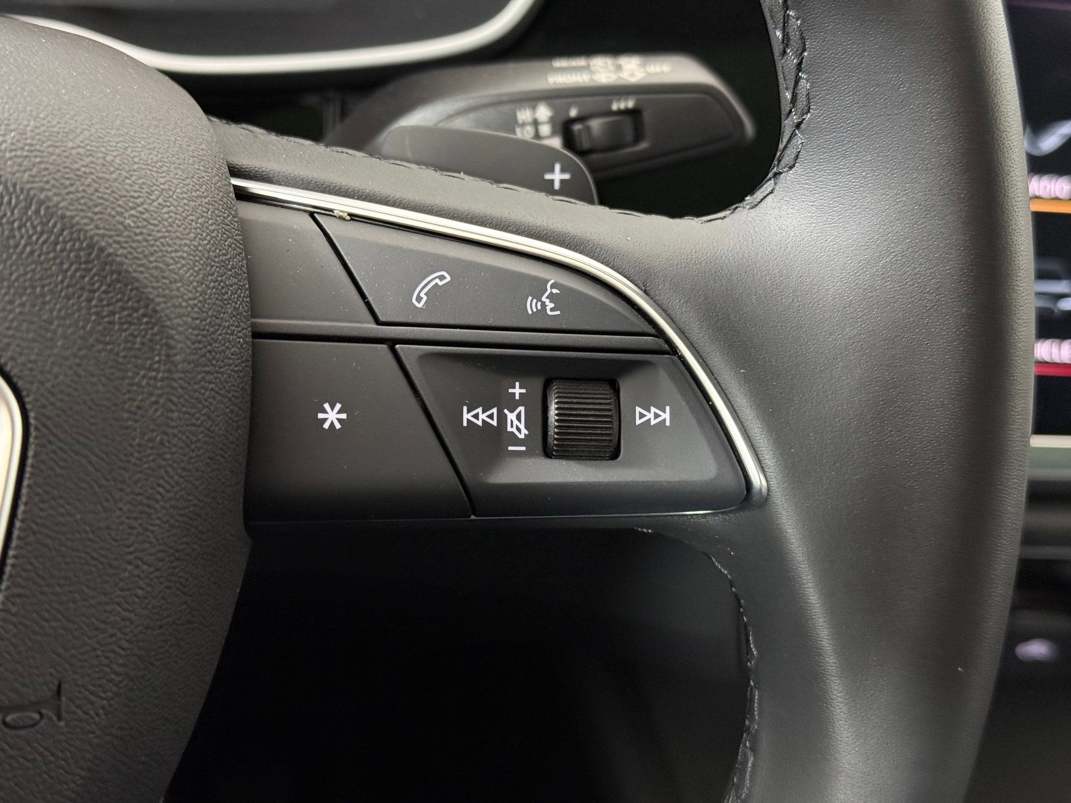 2025 Audi Q3 S Line Premium - Photo 28