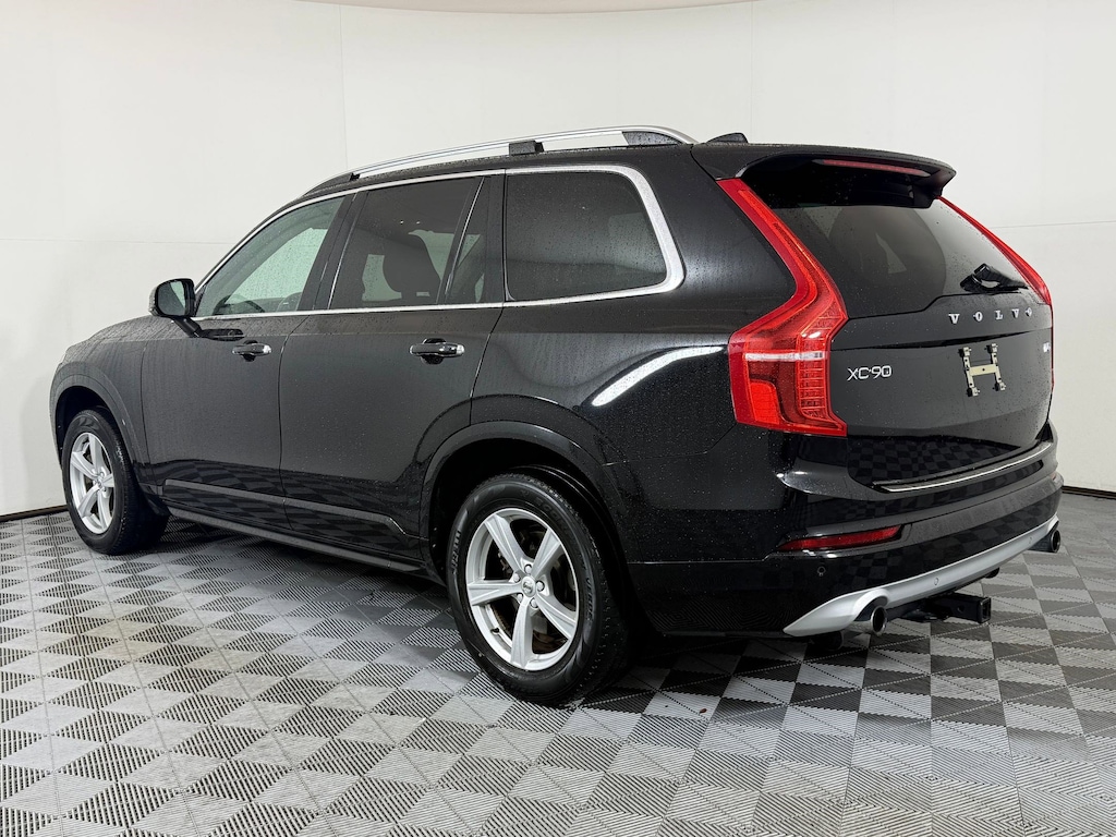 Used 2018 Volvo XC90 Momentum SUV