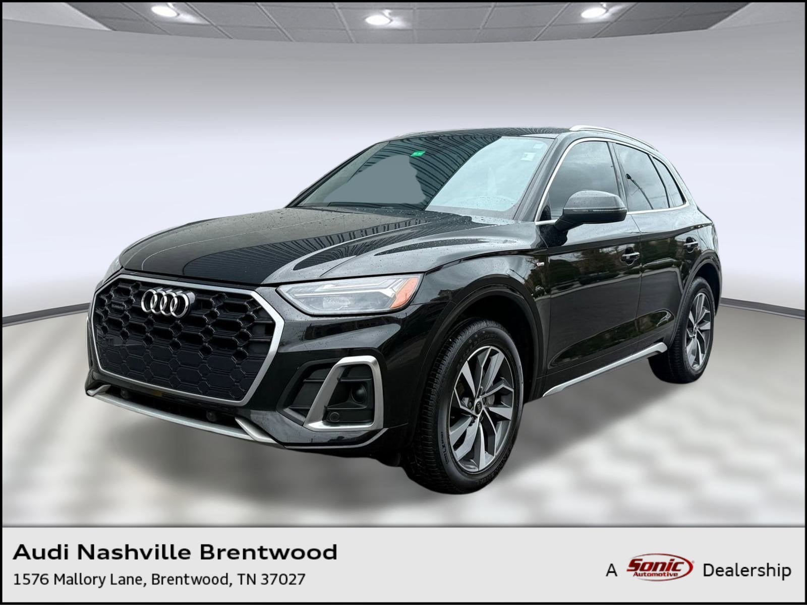 2023 Audi Q5 Premium's photo