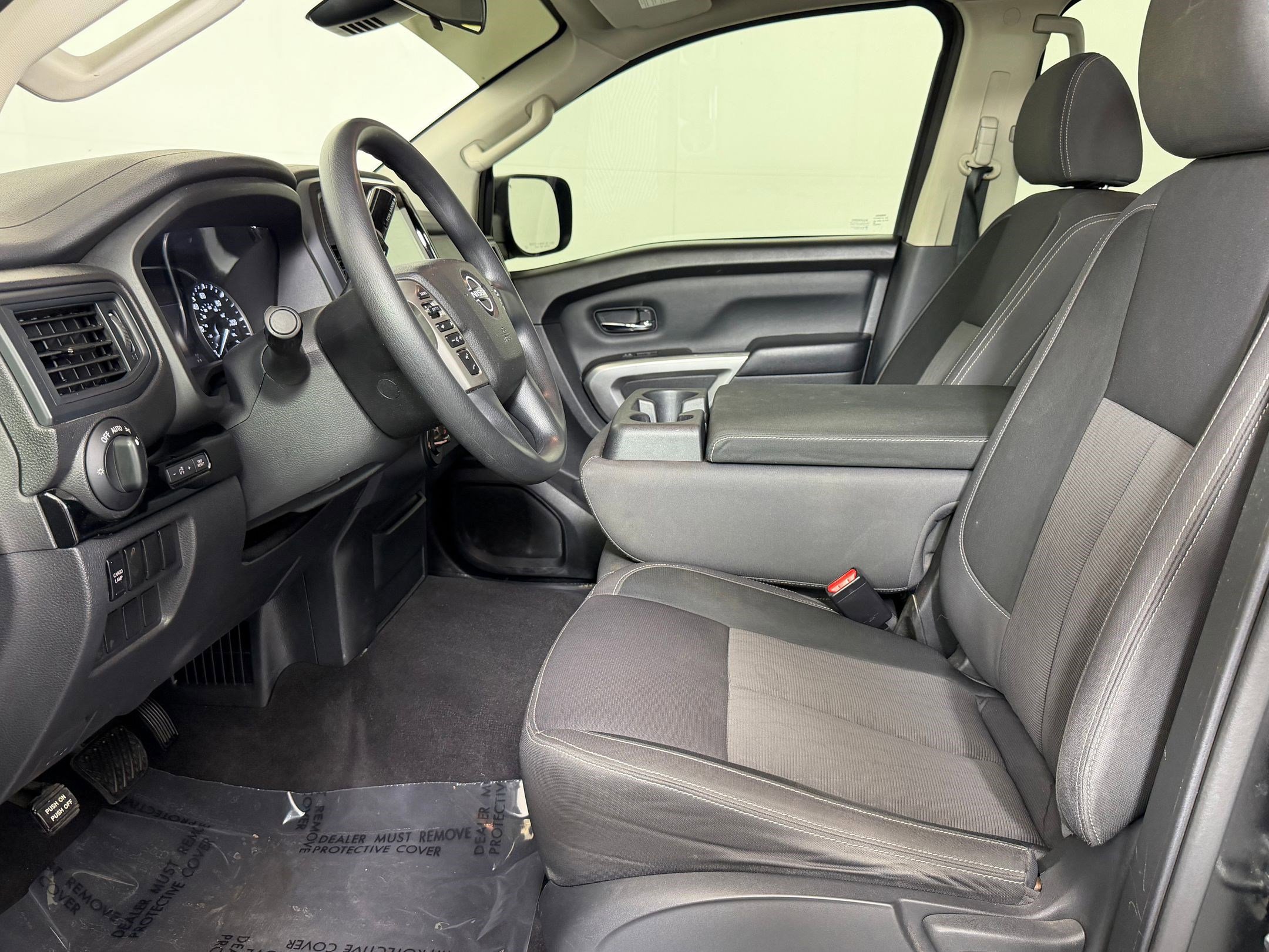 Titan SV Truck Crew Cab