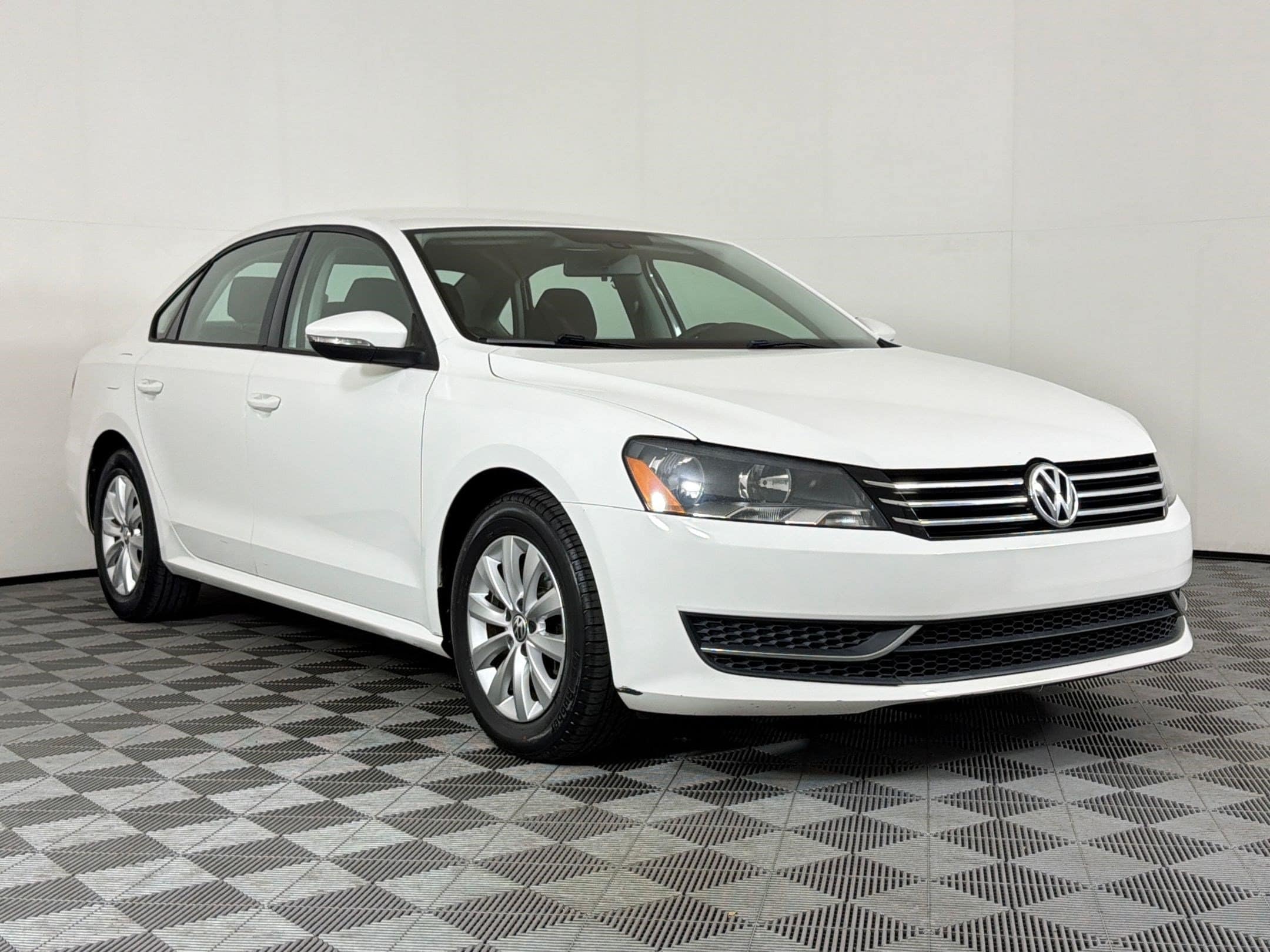 Passat S Sedan
