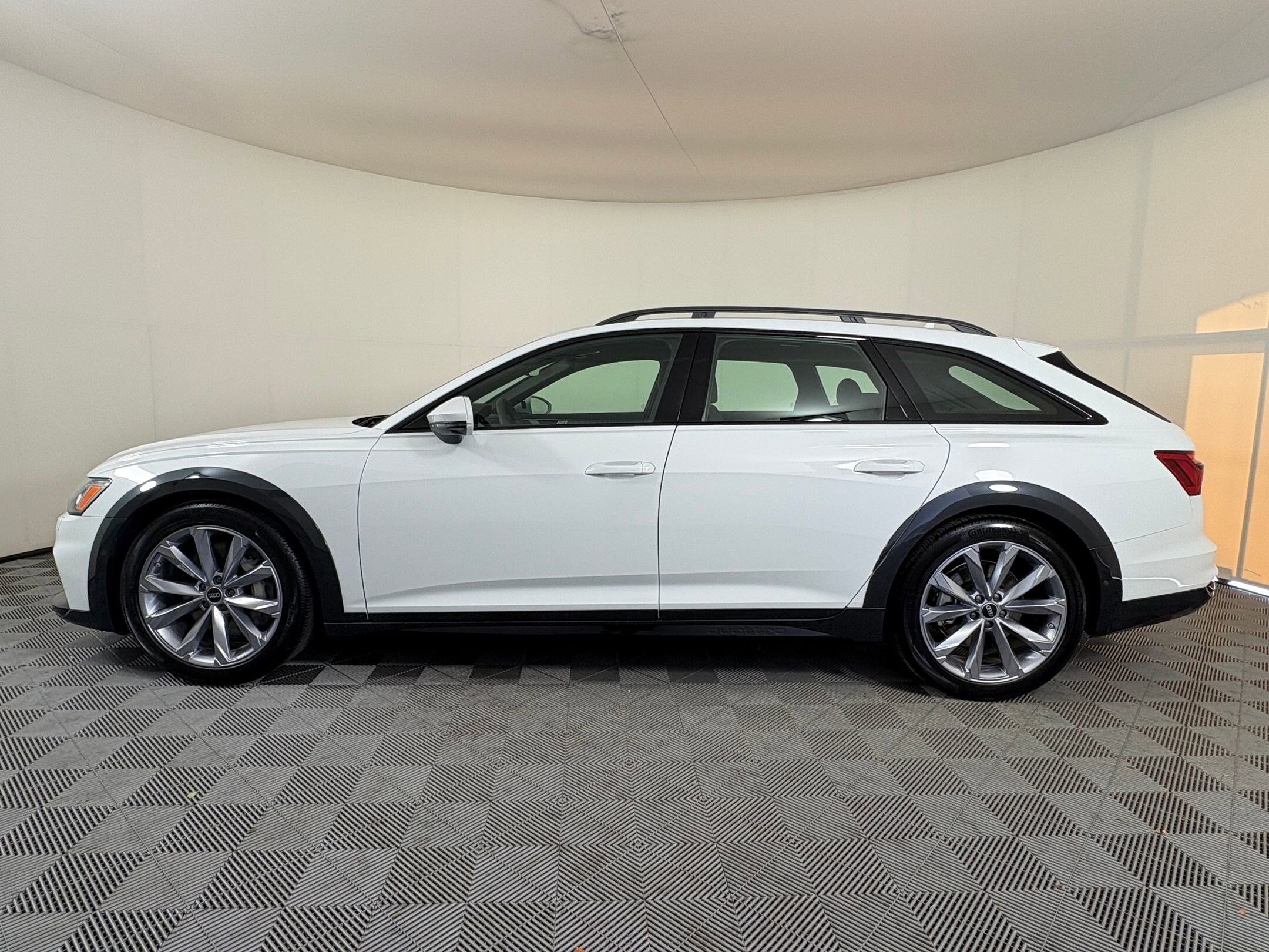 2025 Audi A6 Allroad Quattro Premium Plus photo 2