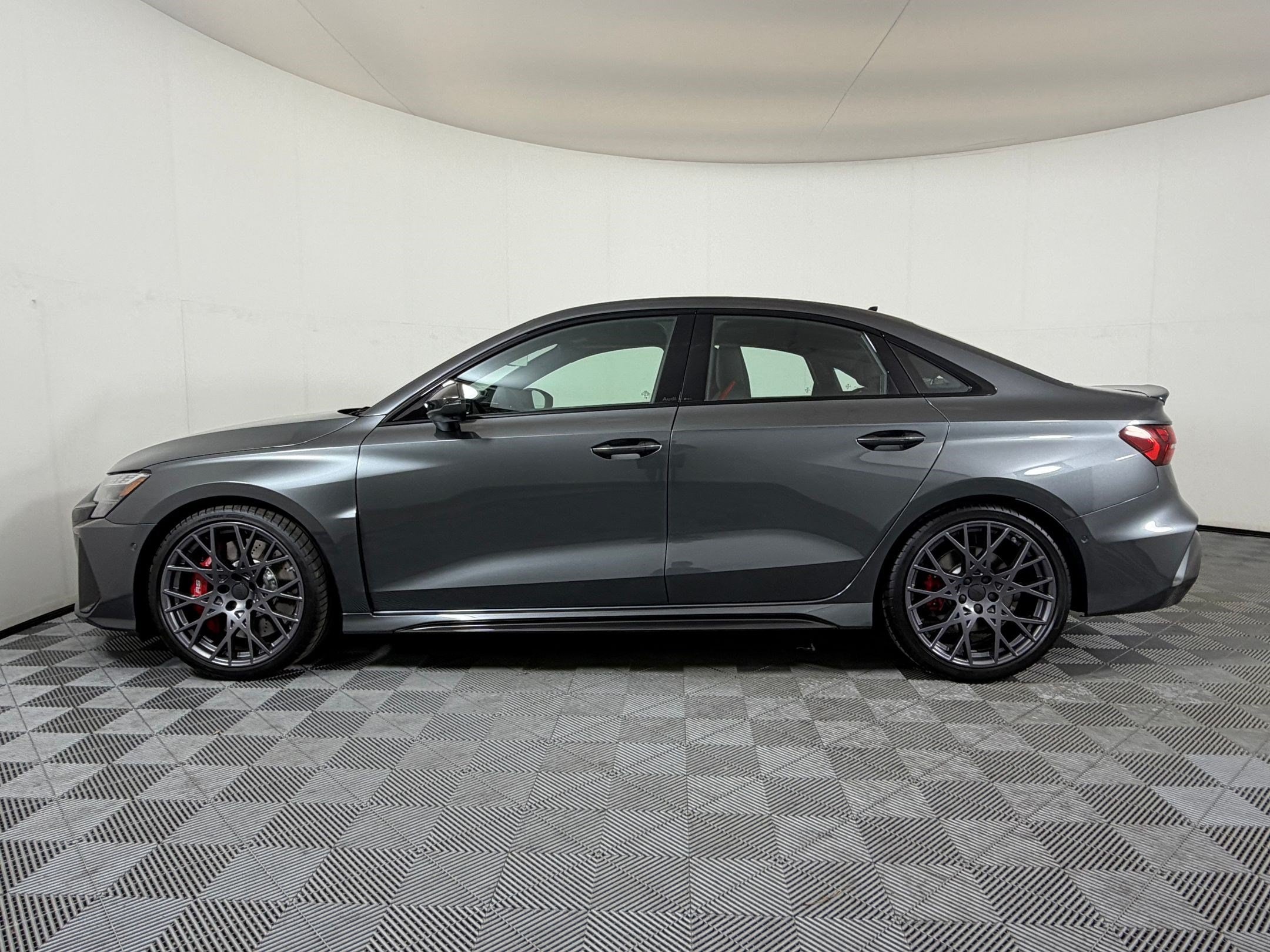 RS 3 RS 3 TFSI Quattro S Tronic (quattro) Sedan