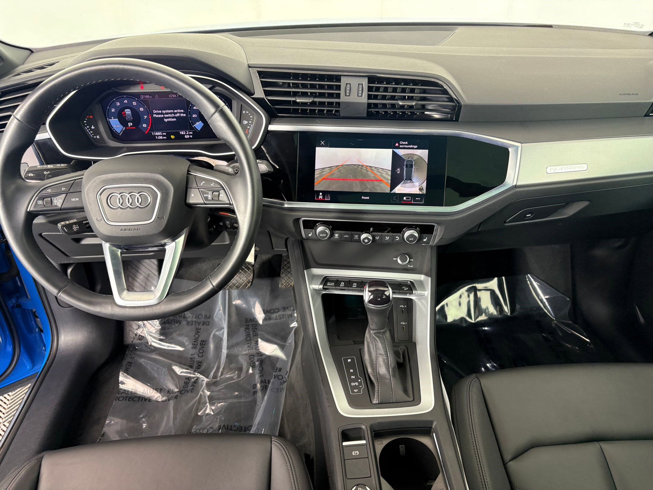 2022 Audi Q3 S line Premium Plus photo 3