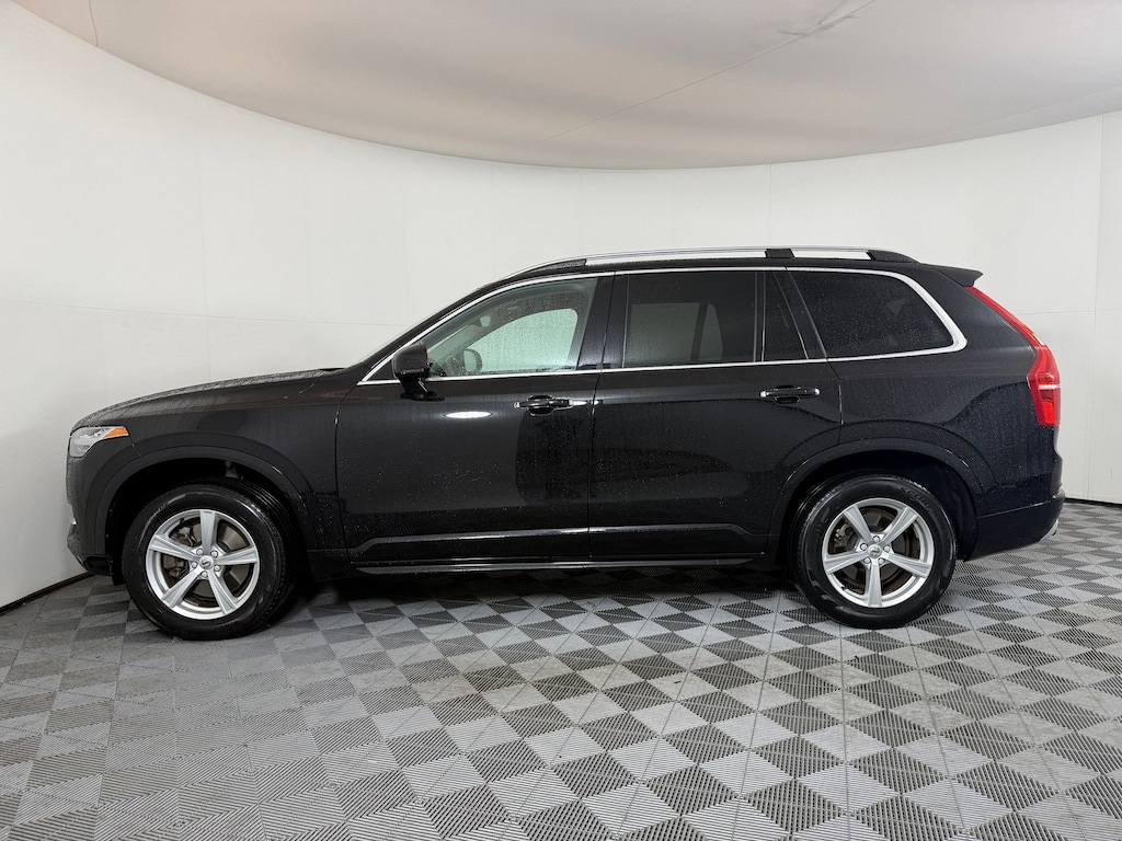 Used 2018 Volvo XC90 Momentum SUV