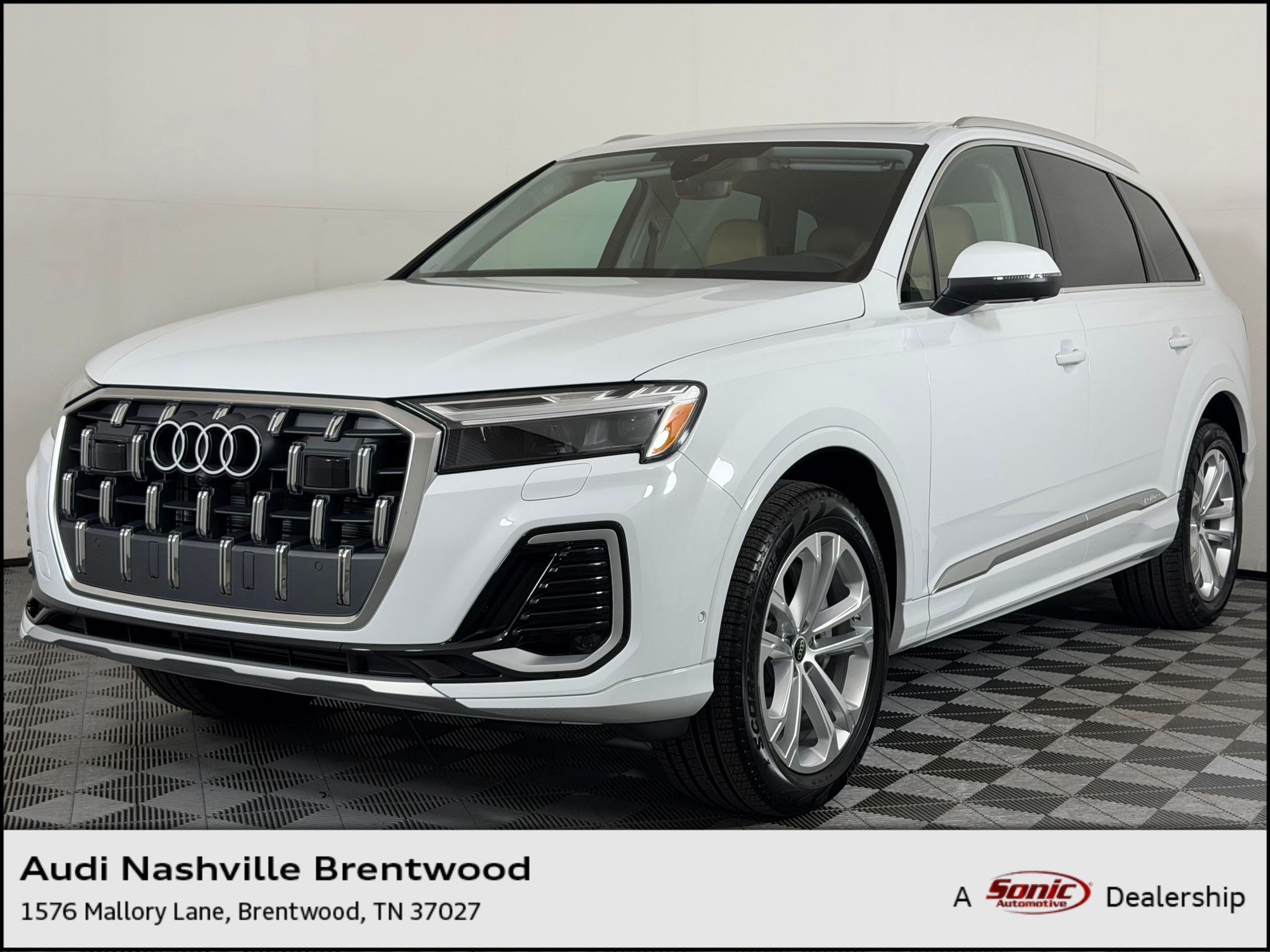 Q7 Premium Plus SUV