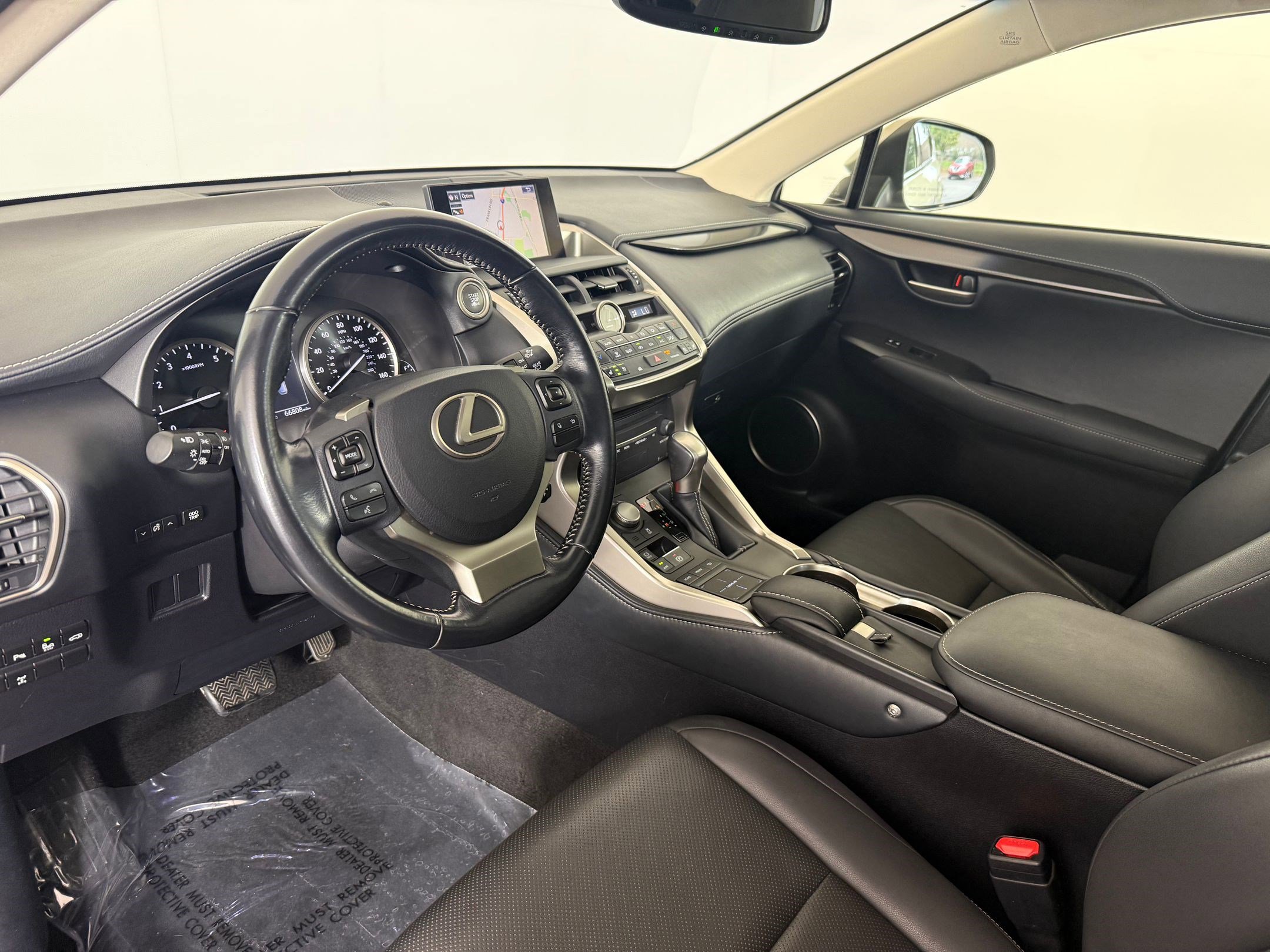2015 Lexus NX 200t F SPORT photo 4