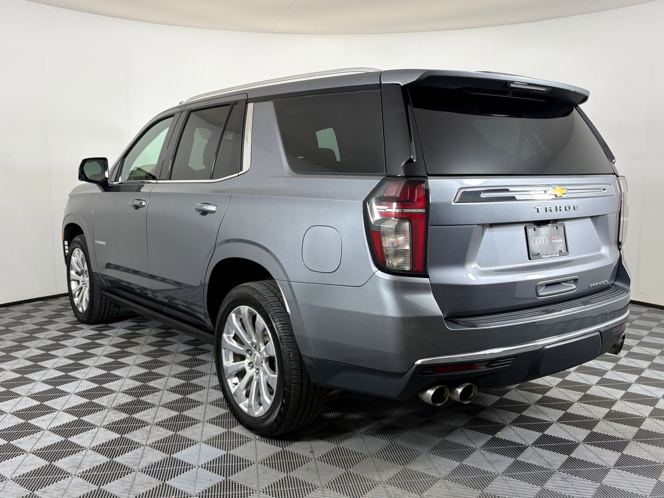2022 Chevrolet Tahoe Premier photo 3