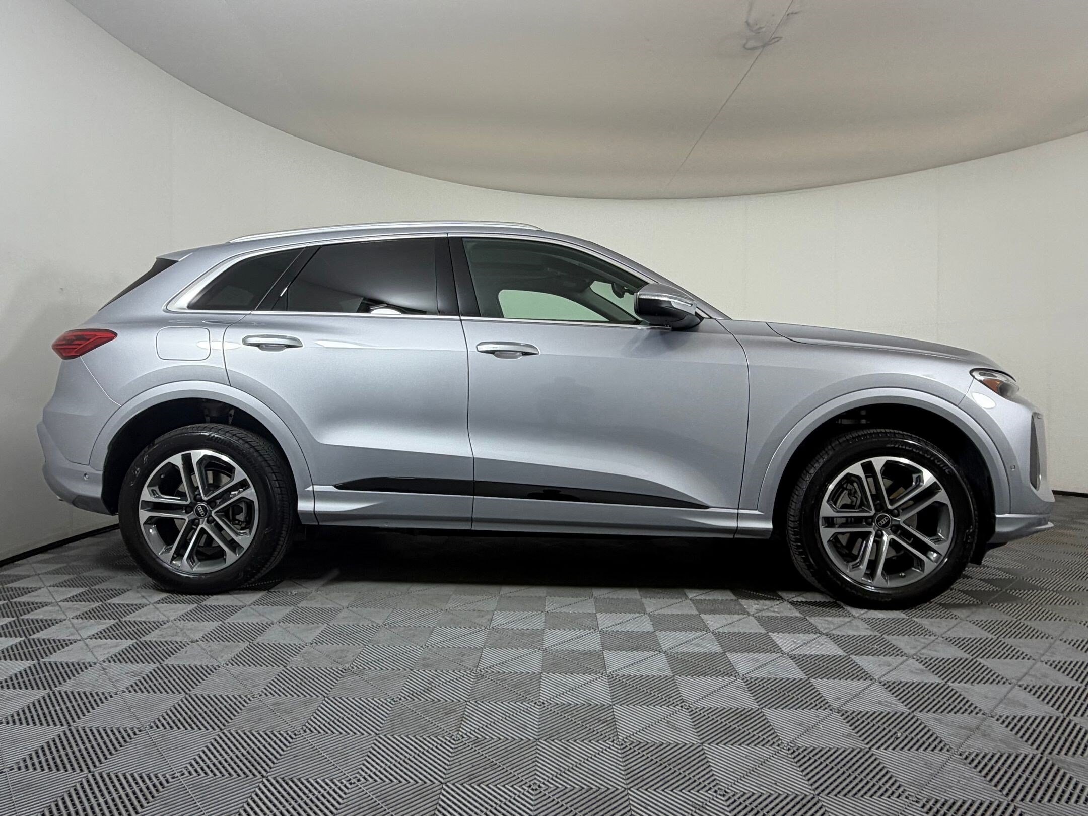 2025 Audi Q5 Premium SUV