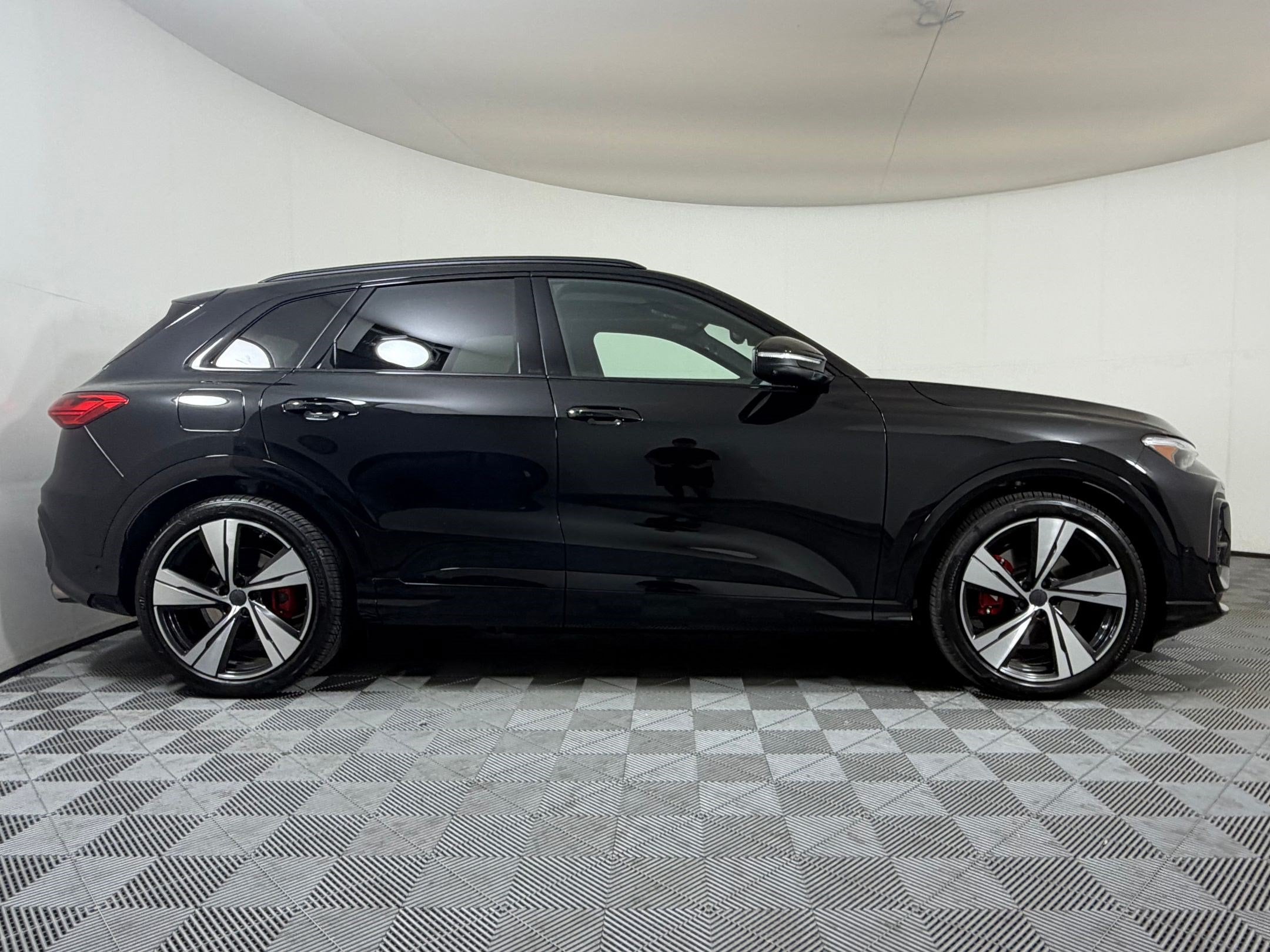 2026 Audi SQ5 Prestige SUV