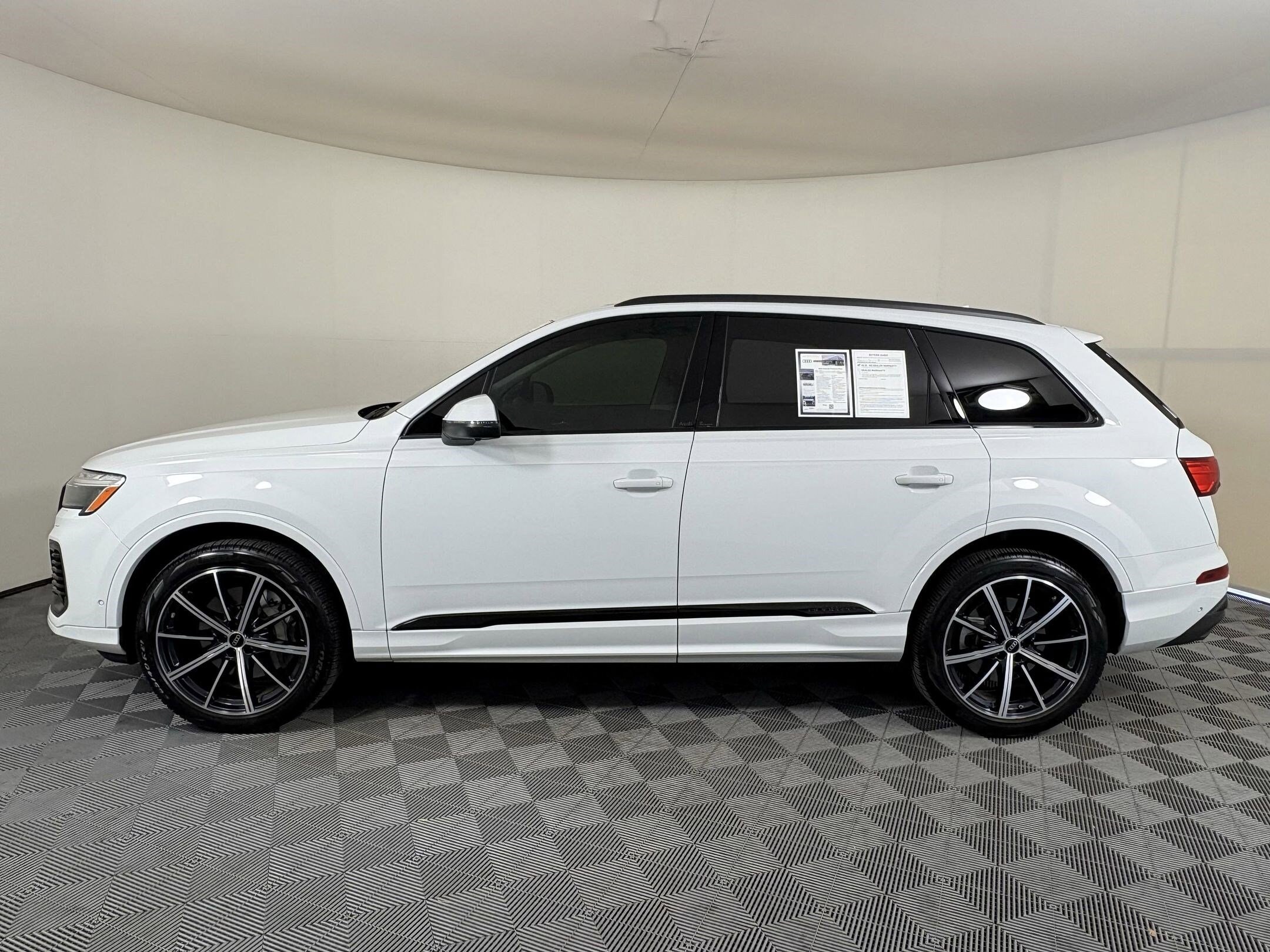 2025 Audi Q7 Premium Plus 45 photo 2