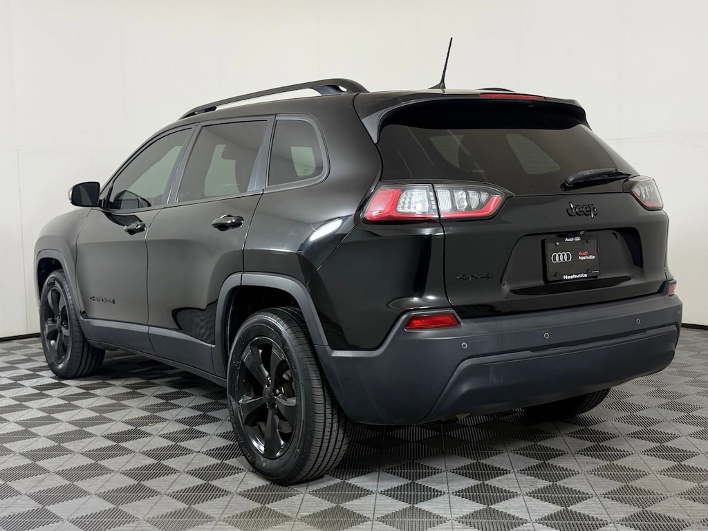 Used 2019 Jeep Cherokee Altitude SUV