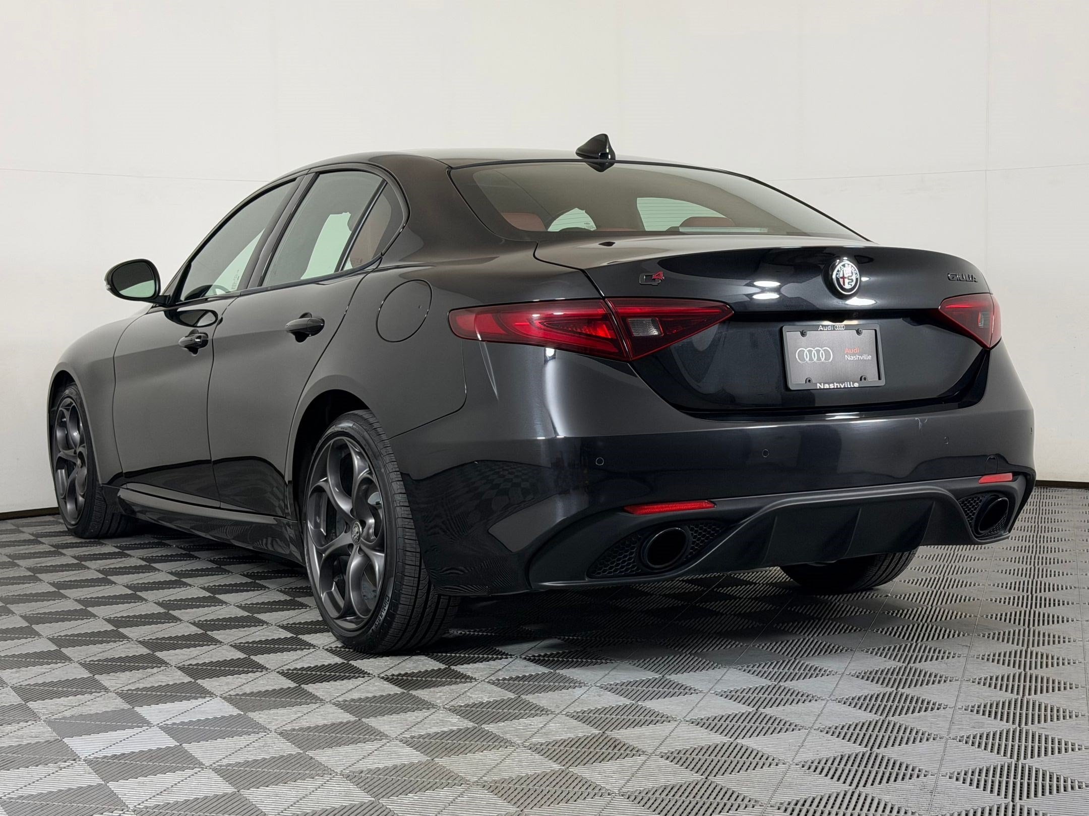 Giulia Ti Sport Sedan