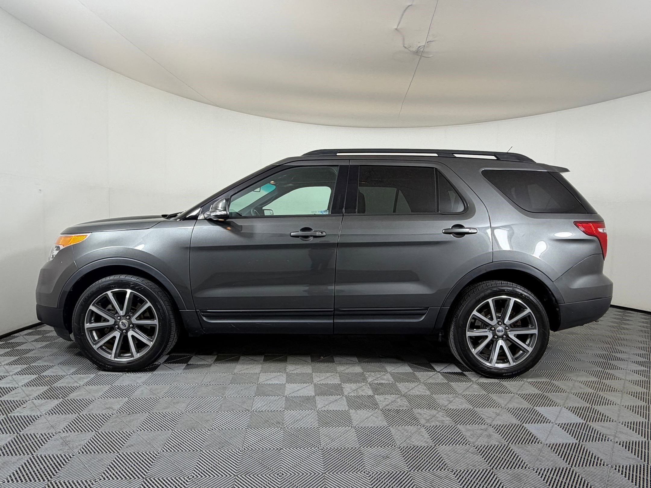 Used 2015 Ford Explorer XLT with VIN 1FM5K8D85FGC40333 for sale in Brentwood, TN