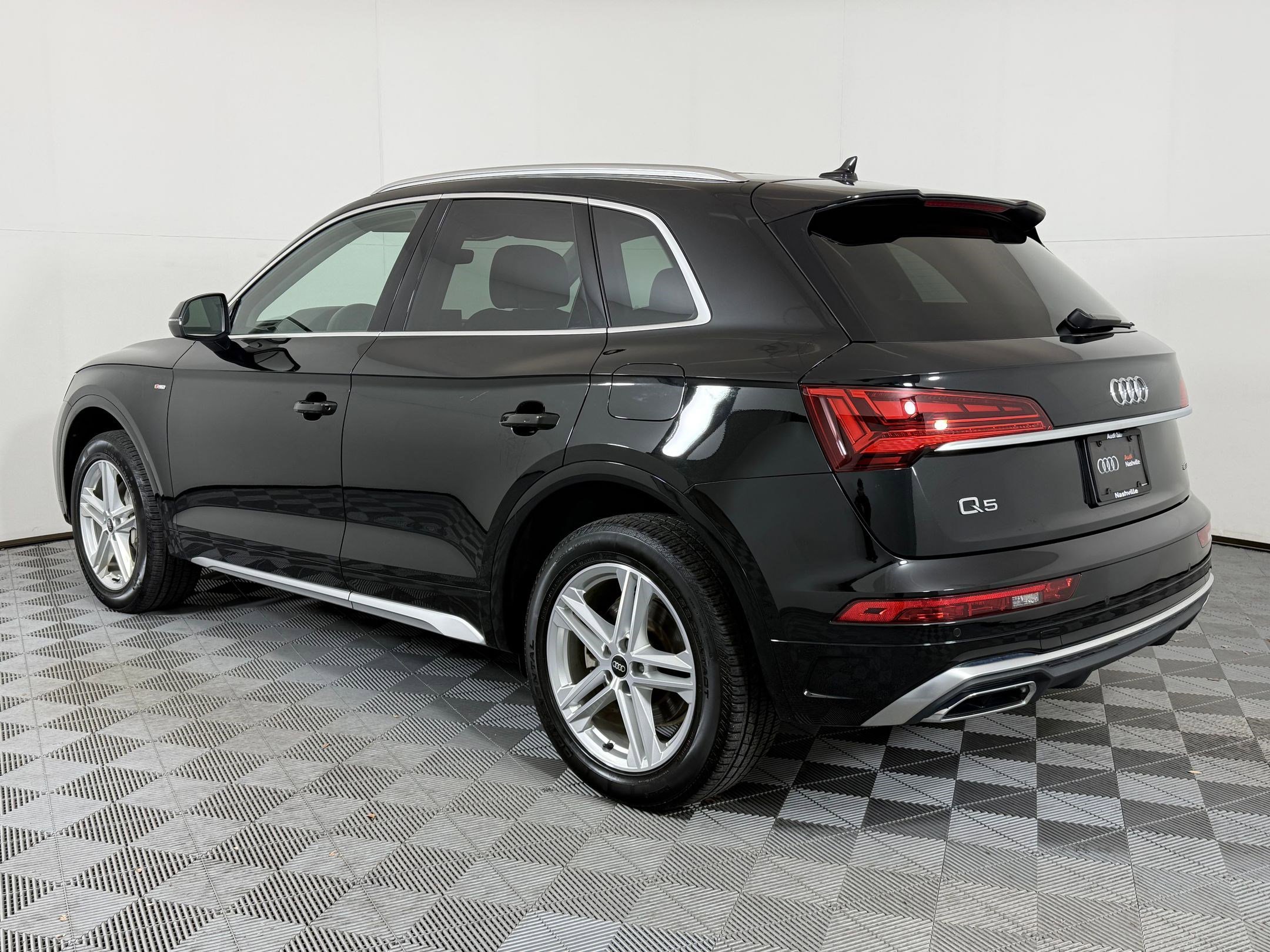 2024 Audi Q5 S line Premium photo 3