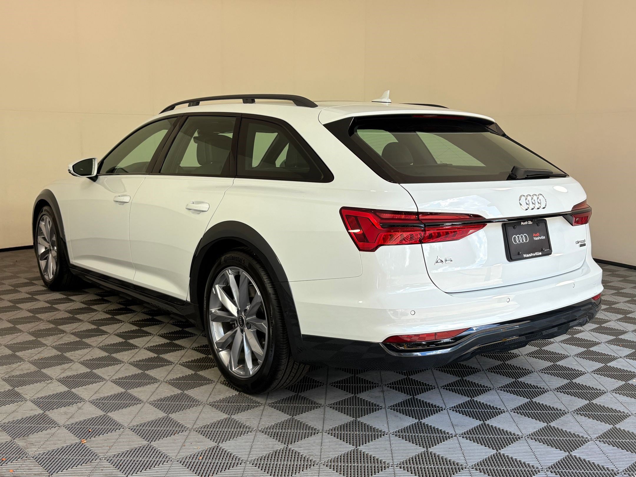 2025 Audi A6 Allroad Quattro Premium Plus photo 3