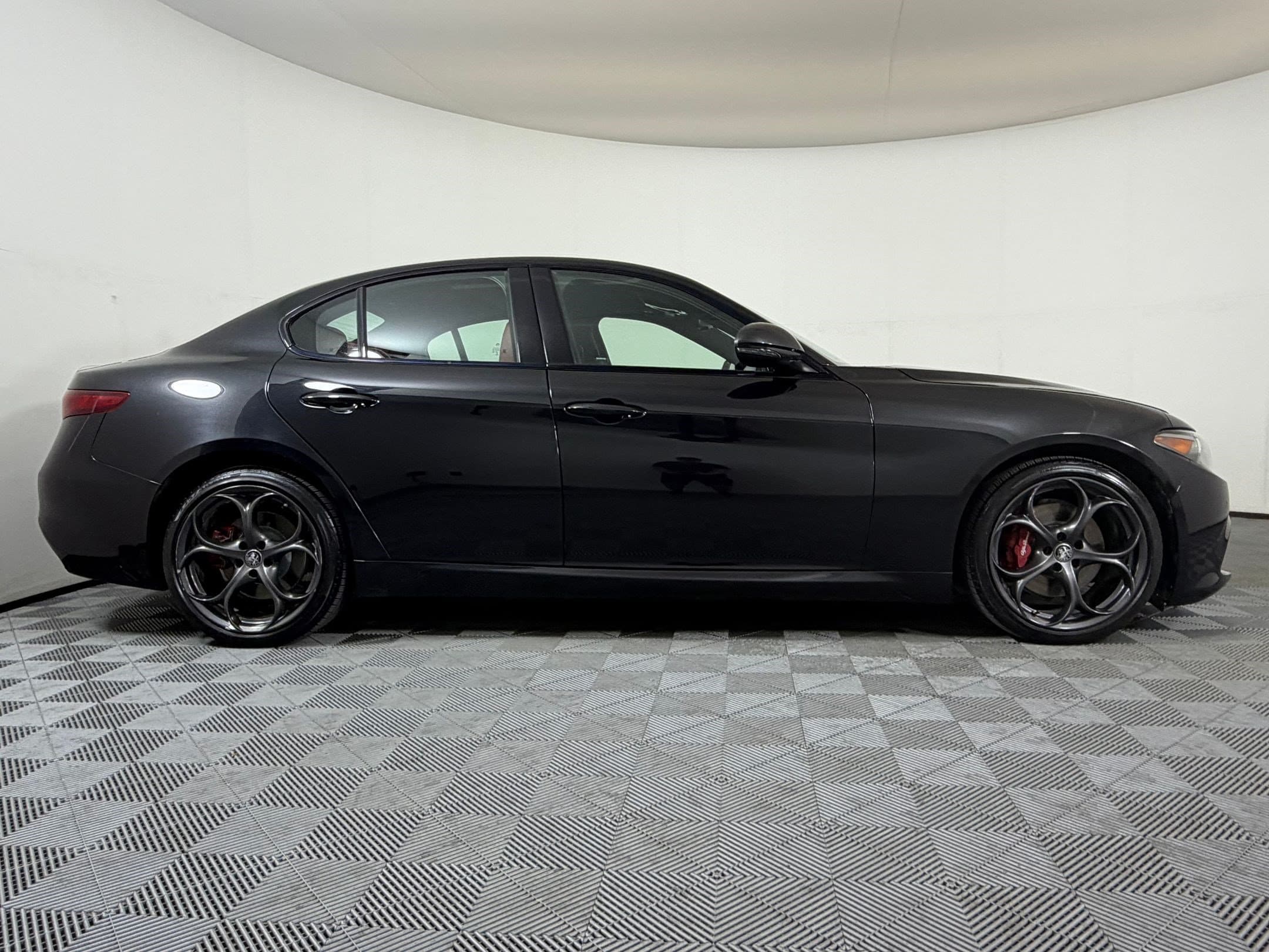 Giulia Ti Sport Sedan