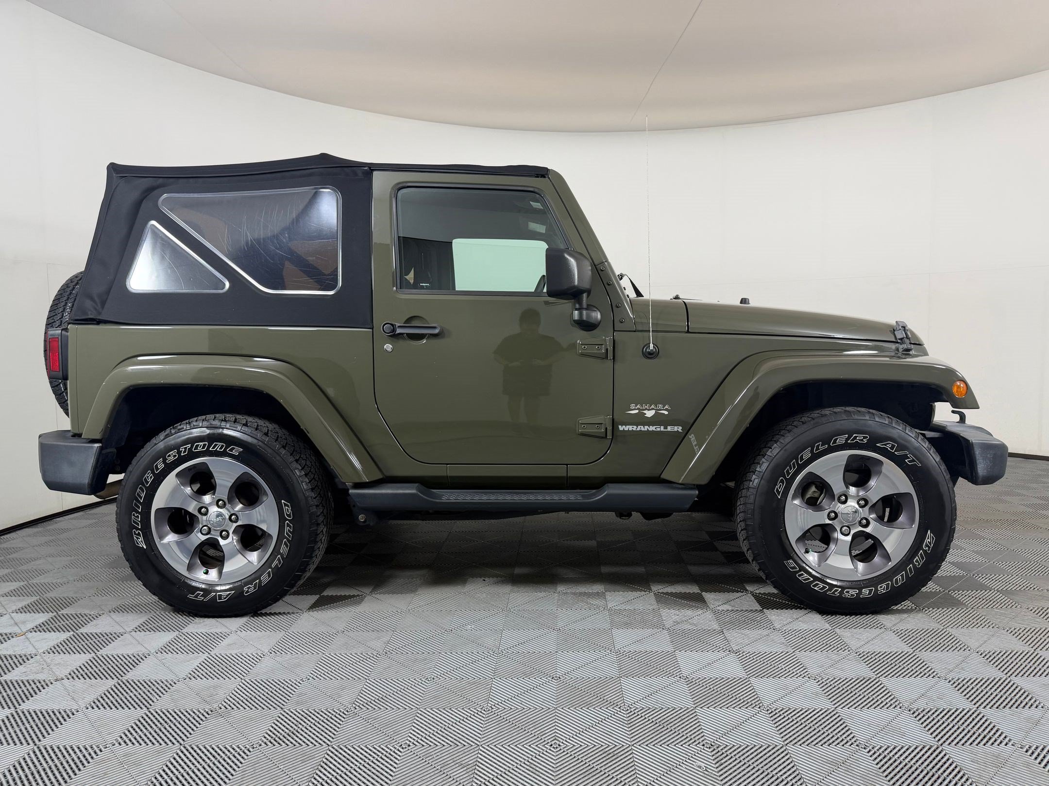 2016 Jeep Wrangler Sahara SUV