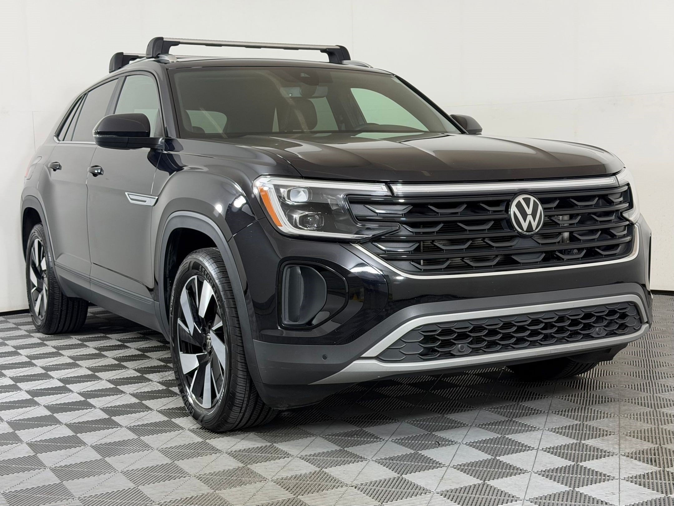 2024 Volkswagen Atlas Cross Sport 2.0T SE W/Technology SUV