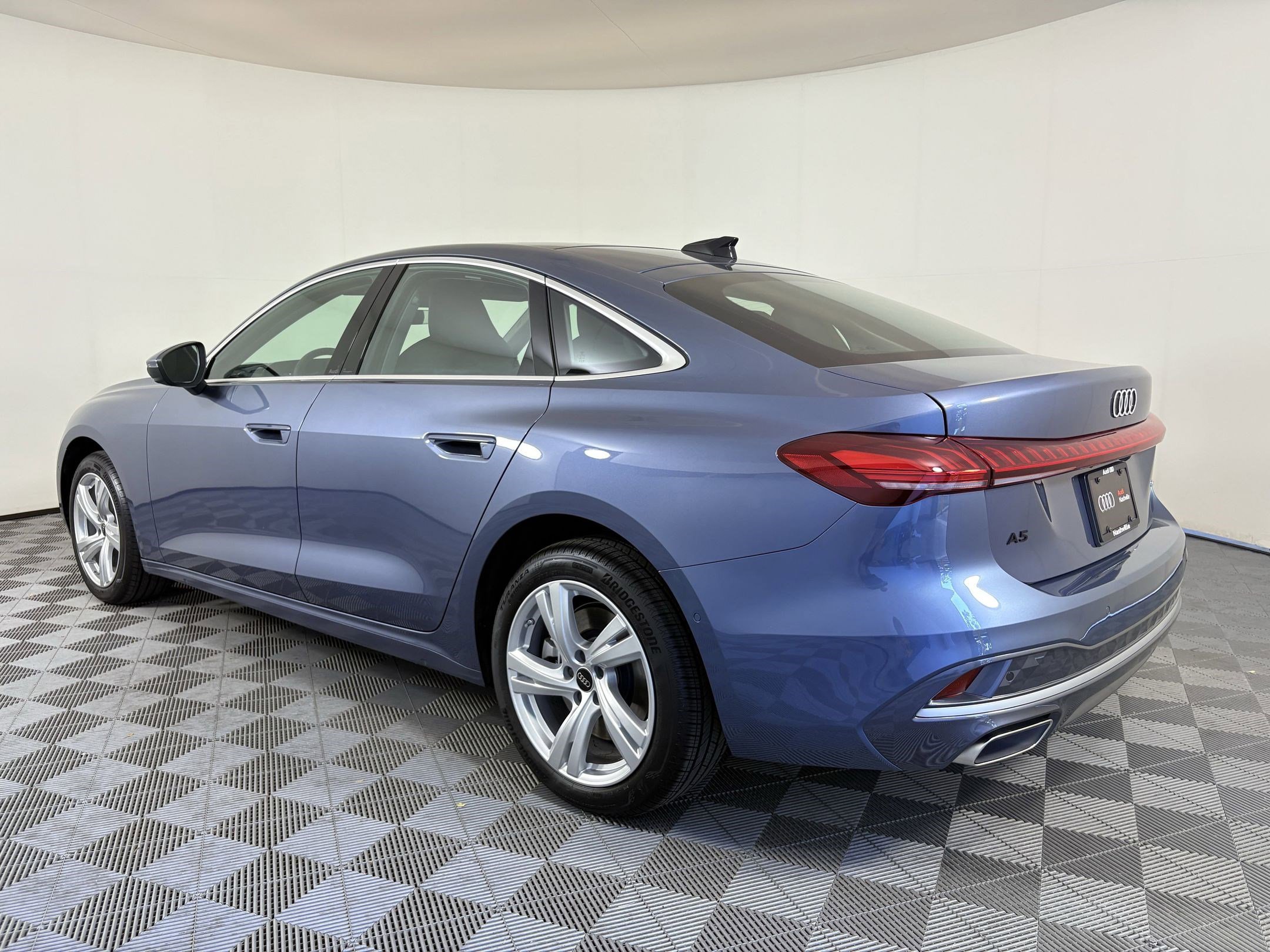 2025 Audi A5 2.0T Premium Plus photo 3