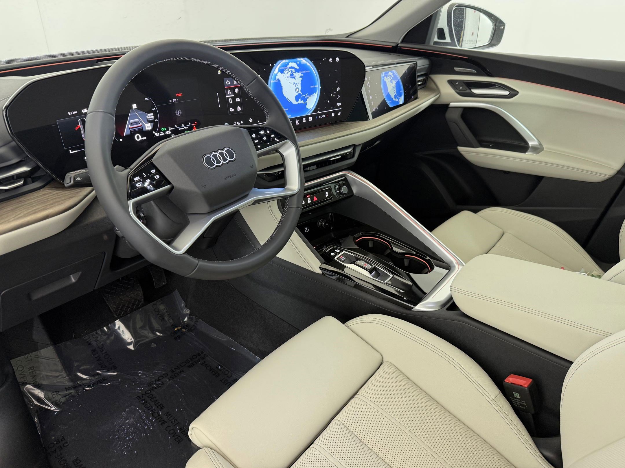 2025 Audi Q5 2.0T Prestige photo 4