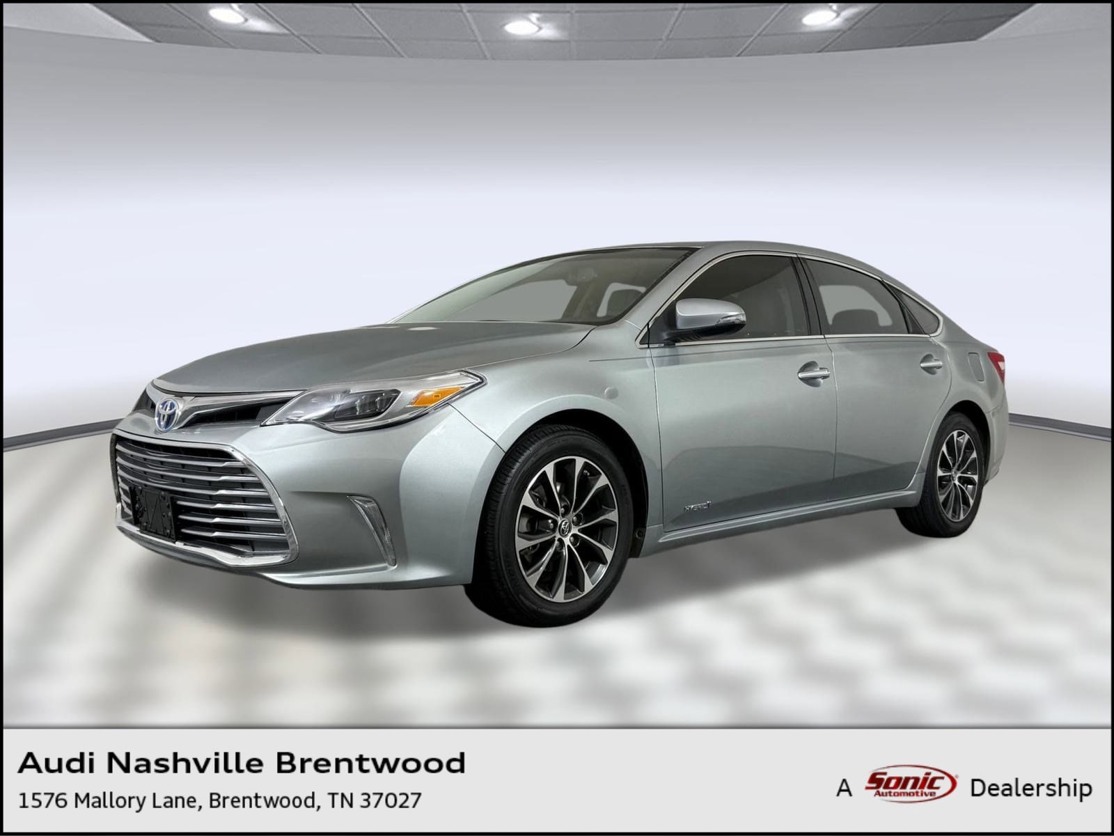 2016 Toyota Avalon XLE Premium's photo