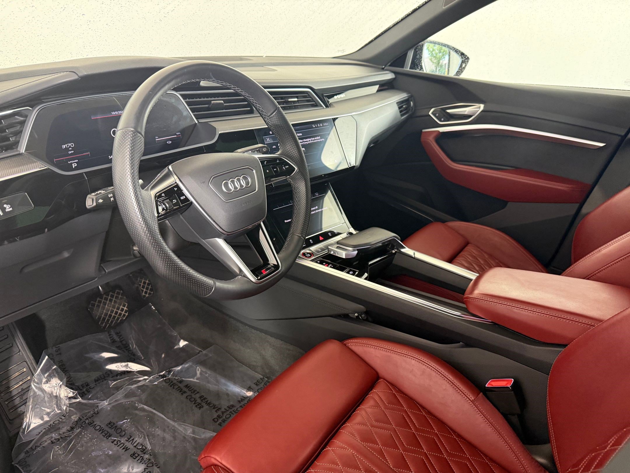 2022 Audi e-tron Prestige photo 4