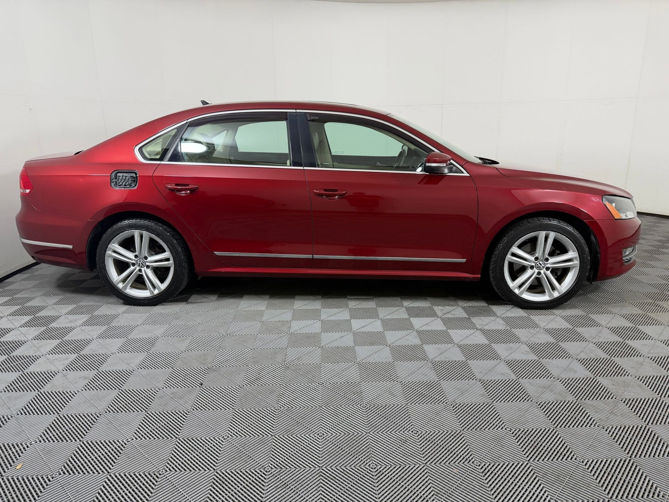 Passat 2.0L TDI SEL Premium Sedan