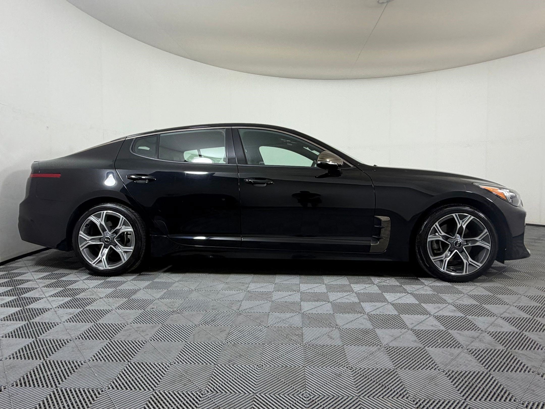 2021 Kia Stinger GT-Line Sedan