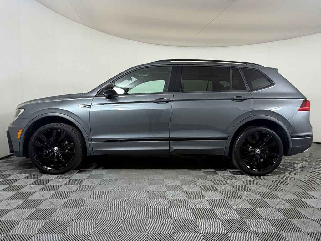 Used 2020 Volkswagen Tiguan SE R-Line Black SUV