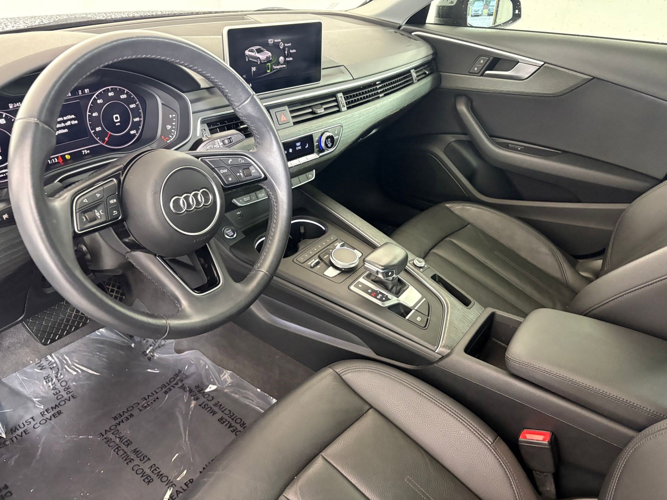 2018 Audi A4 Premium photo 4