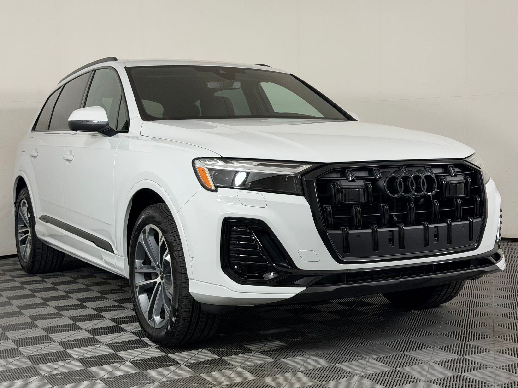 2026 Audi Q7 Premium SUV