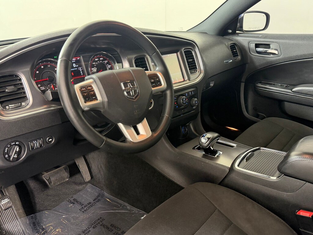 Used 2014 Dodge Charger SXT Sedan