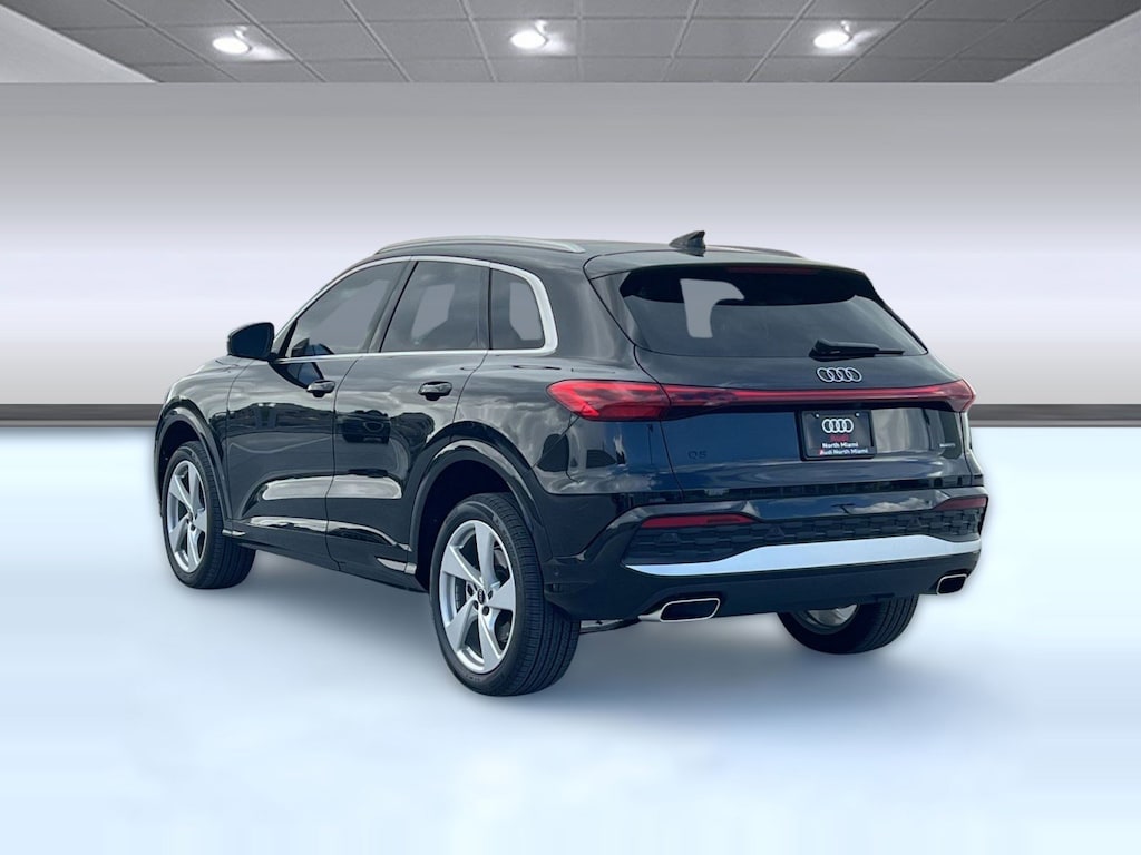 New 2025 Audi Q5 2.0T Premium SUV