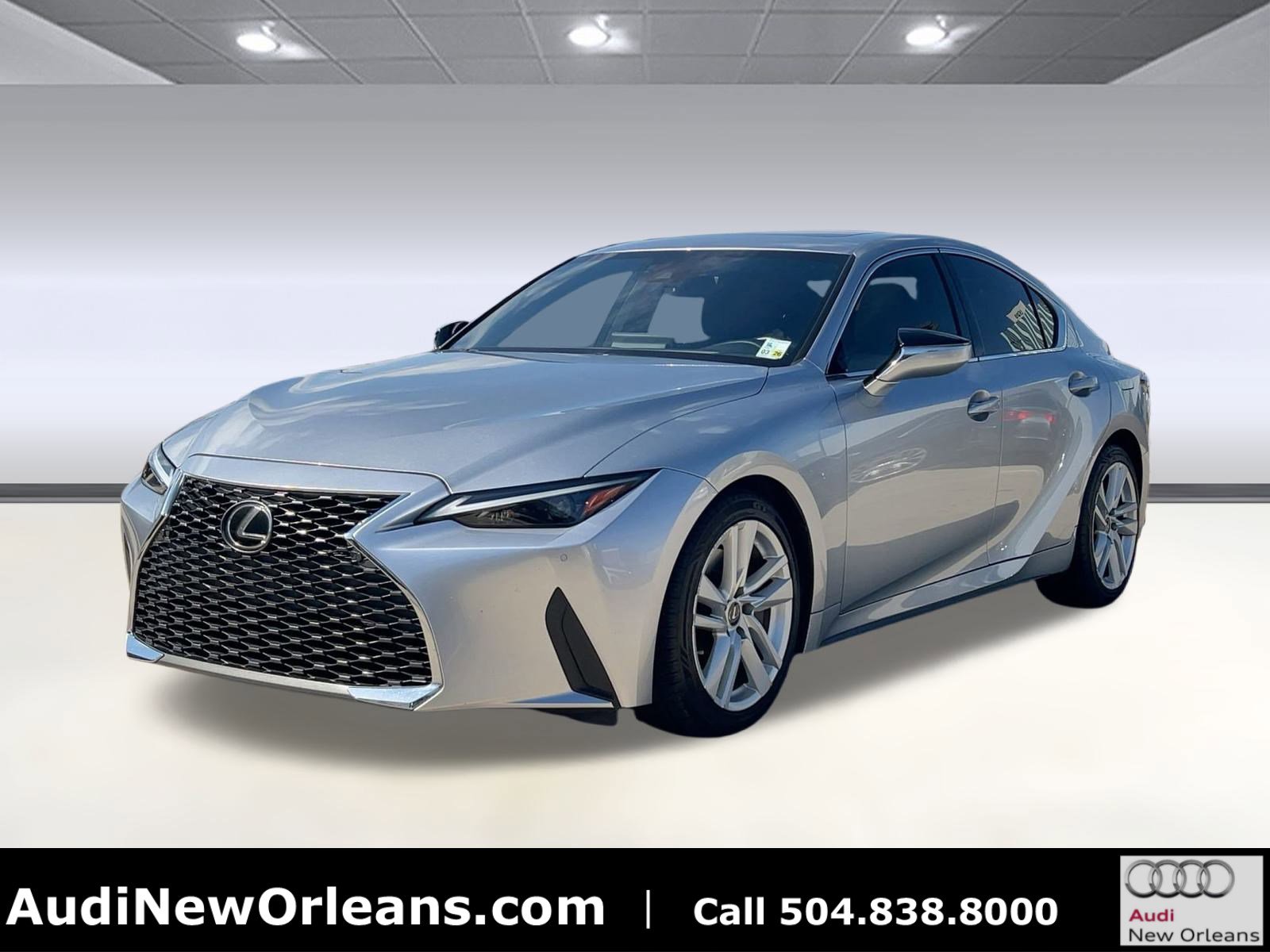 2022 Lexus IS 300's photo