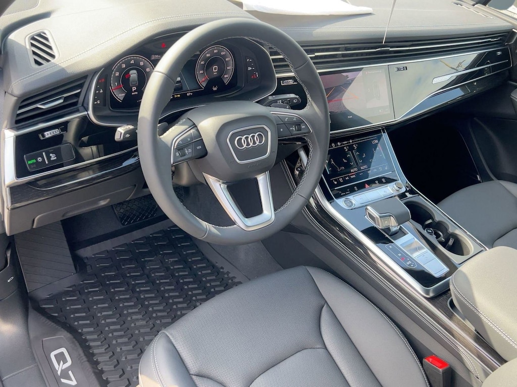 New 2026 Audi Q7 55 Premium SUV