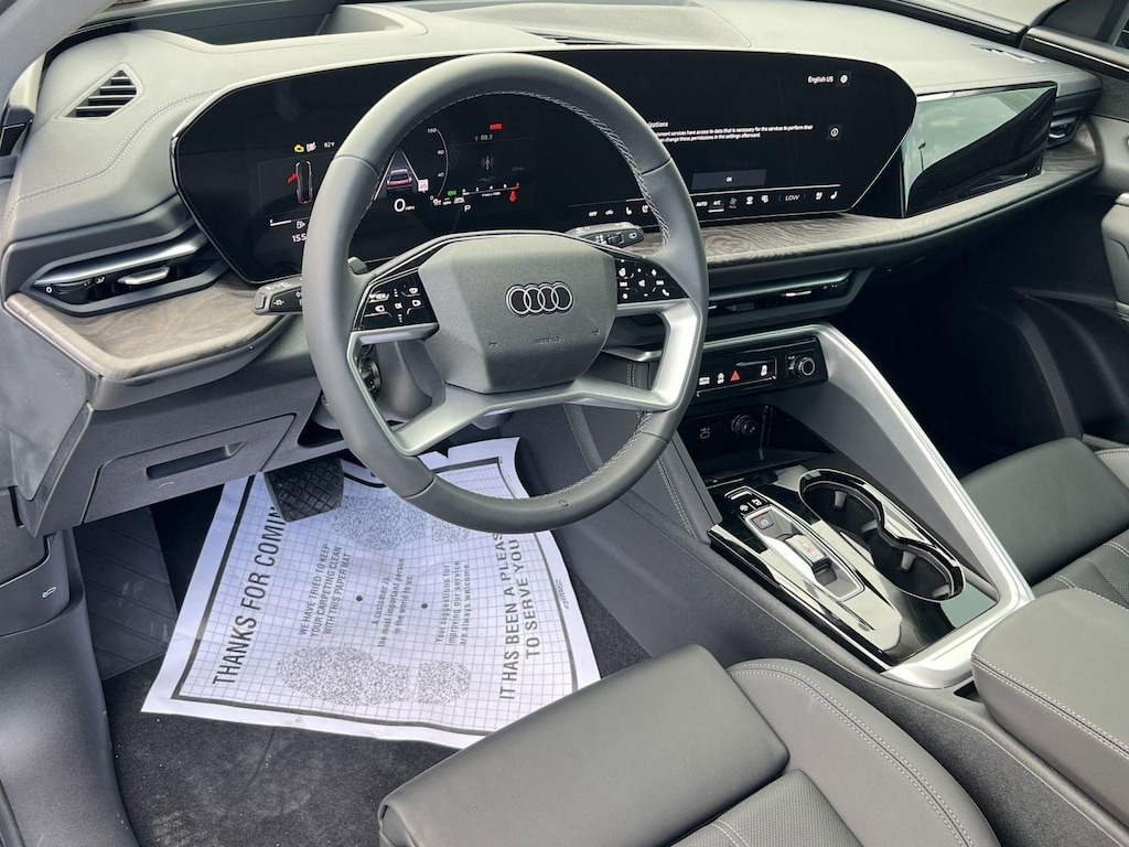 New 2025 Audi Q5 2.0T Premium SUV