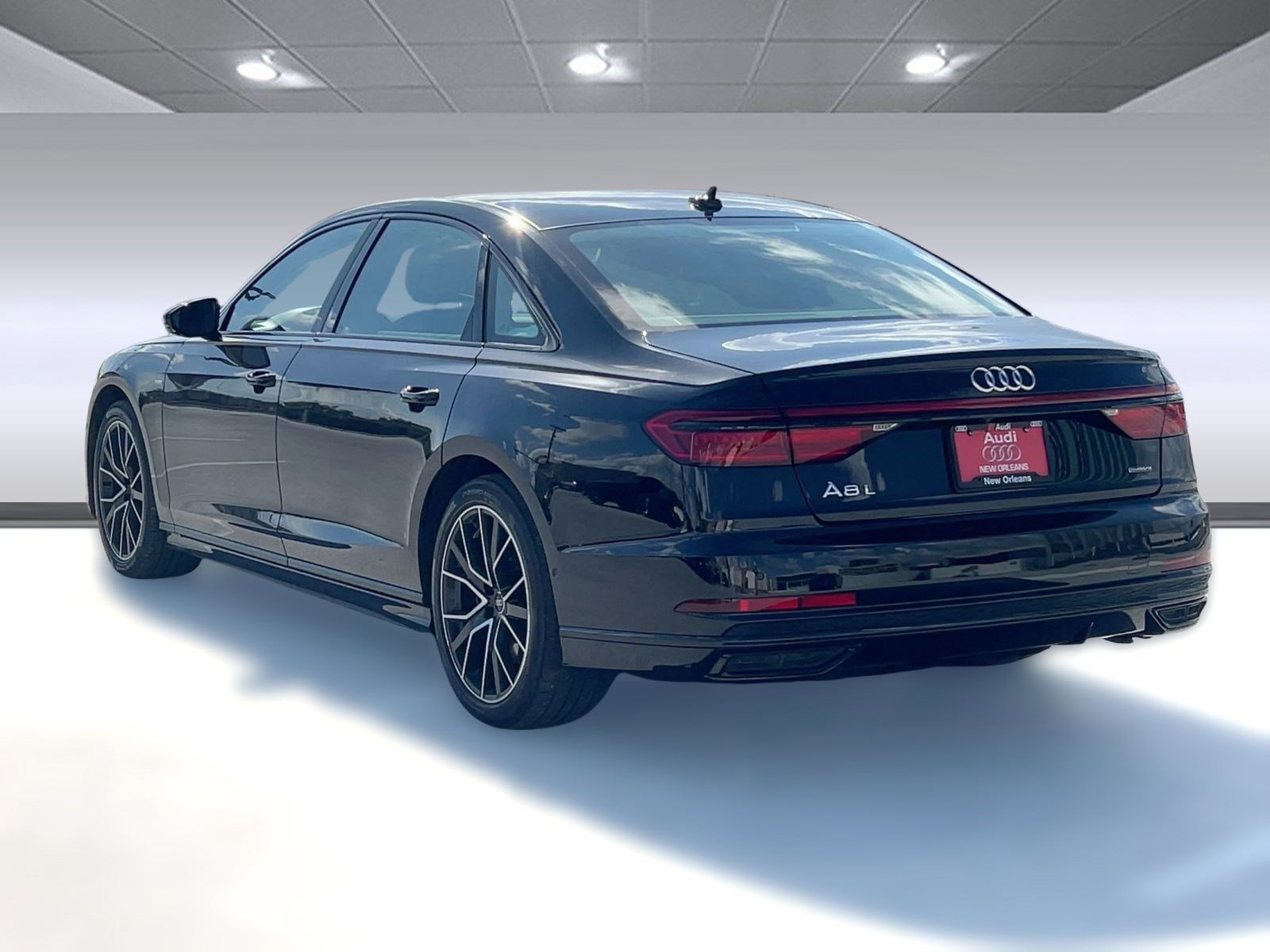 2021 Audi A8 L 60 photo 3