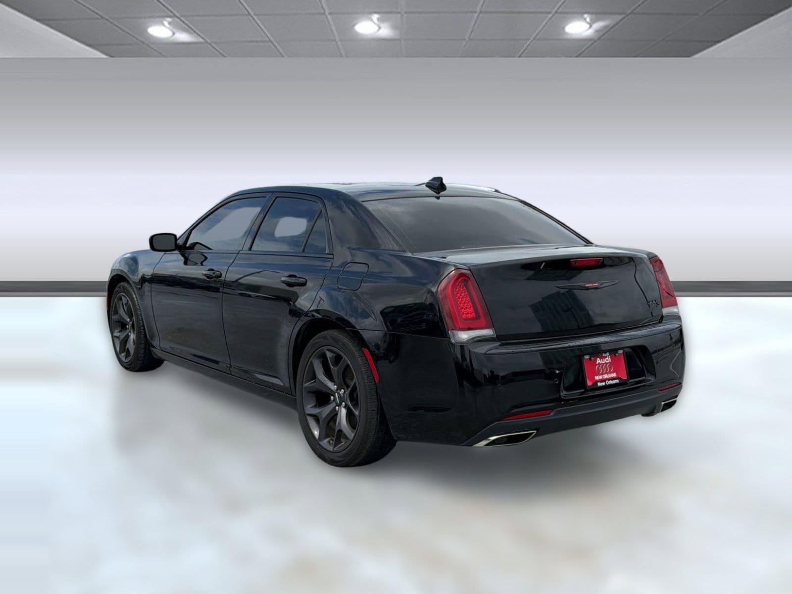 300 S Sedan