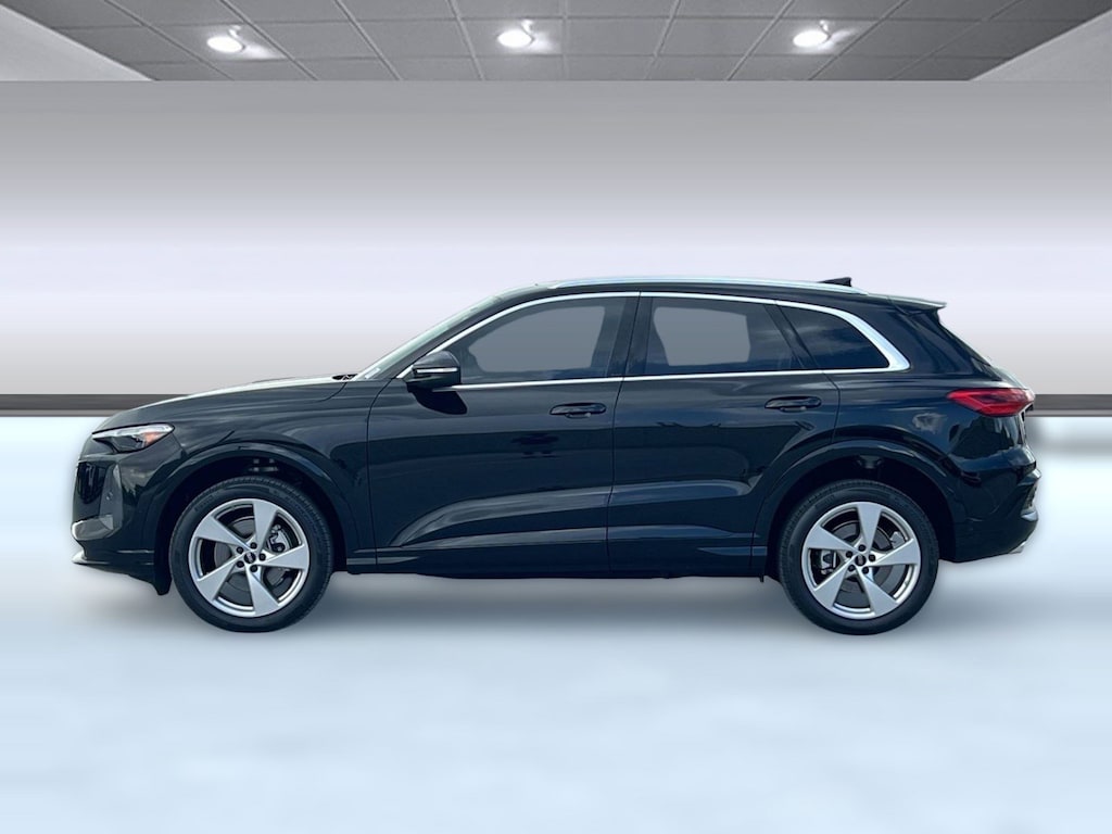 New 2025 Audi Q5 2.0T Premium SUV
