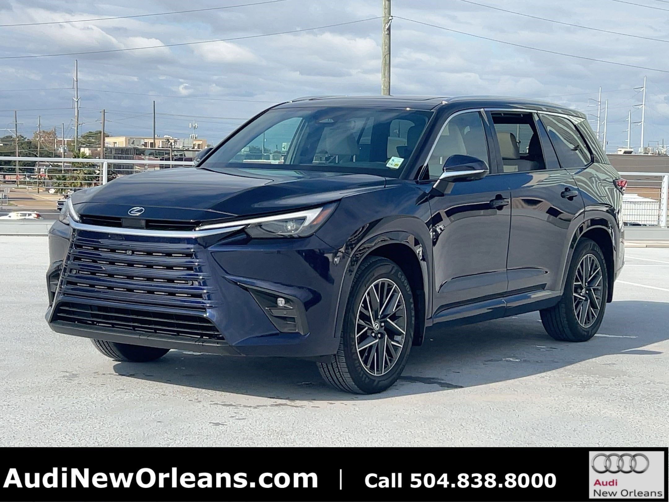 2025 Lexus TX Premium's photo