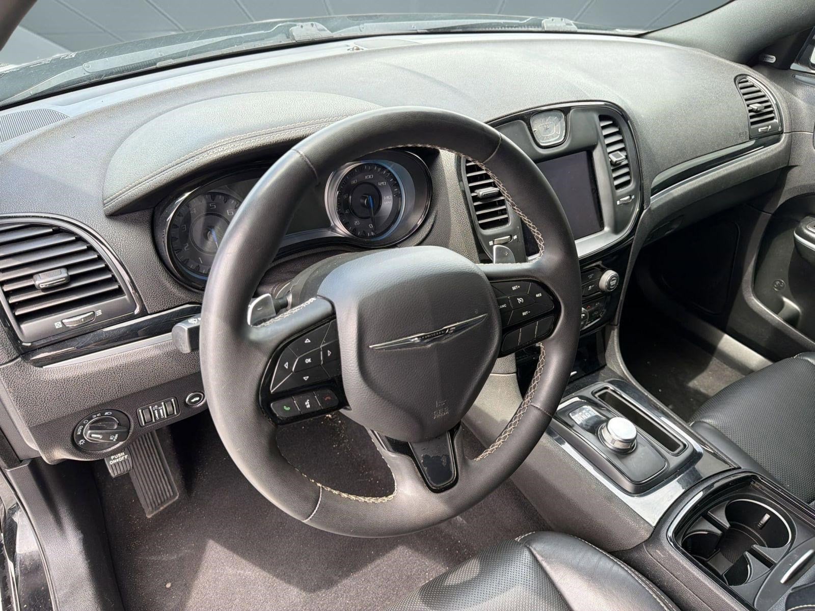 300 S Sedan