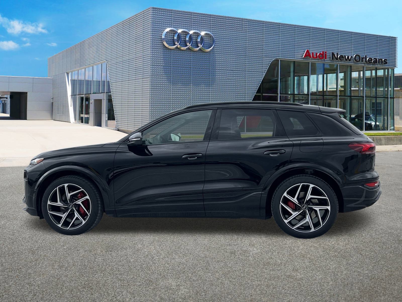 2025 Audi SQ6 photo 4