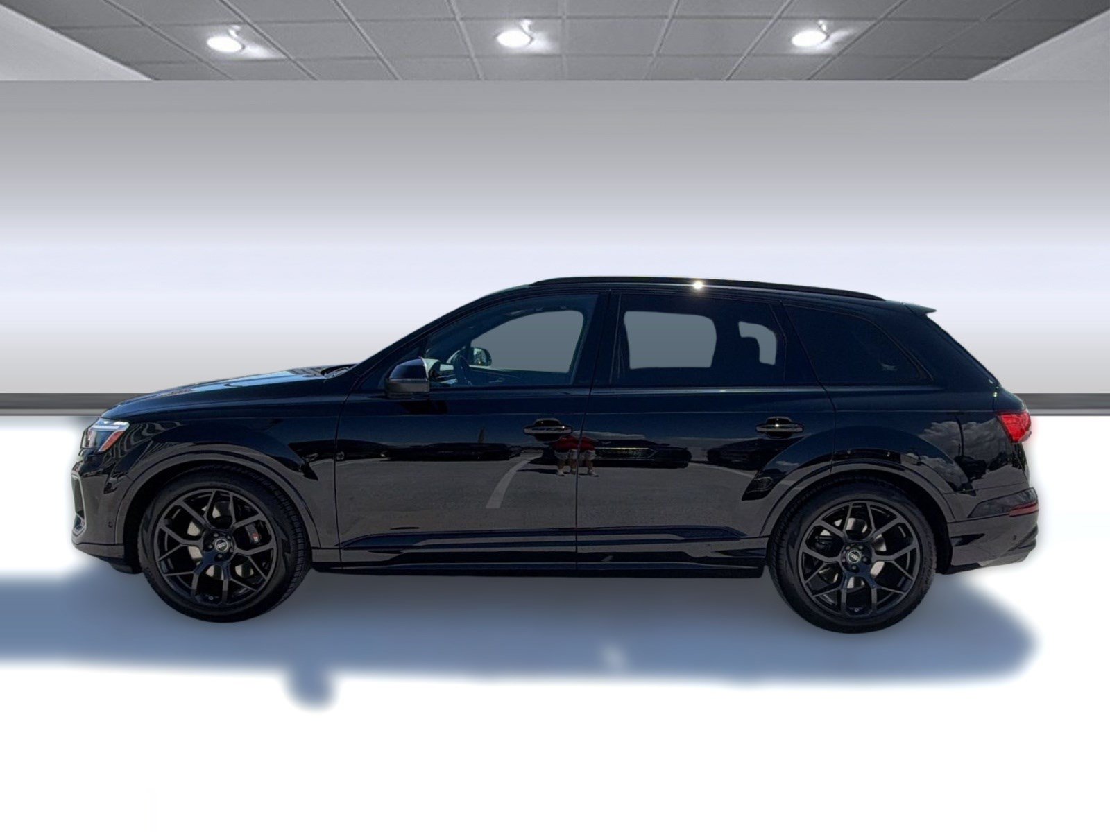 SQ7 Premium Plus SUV